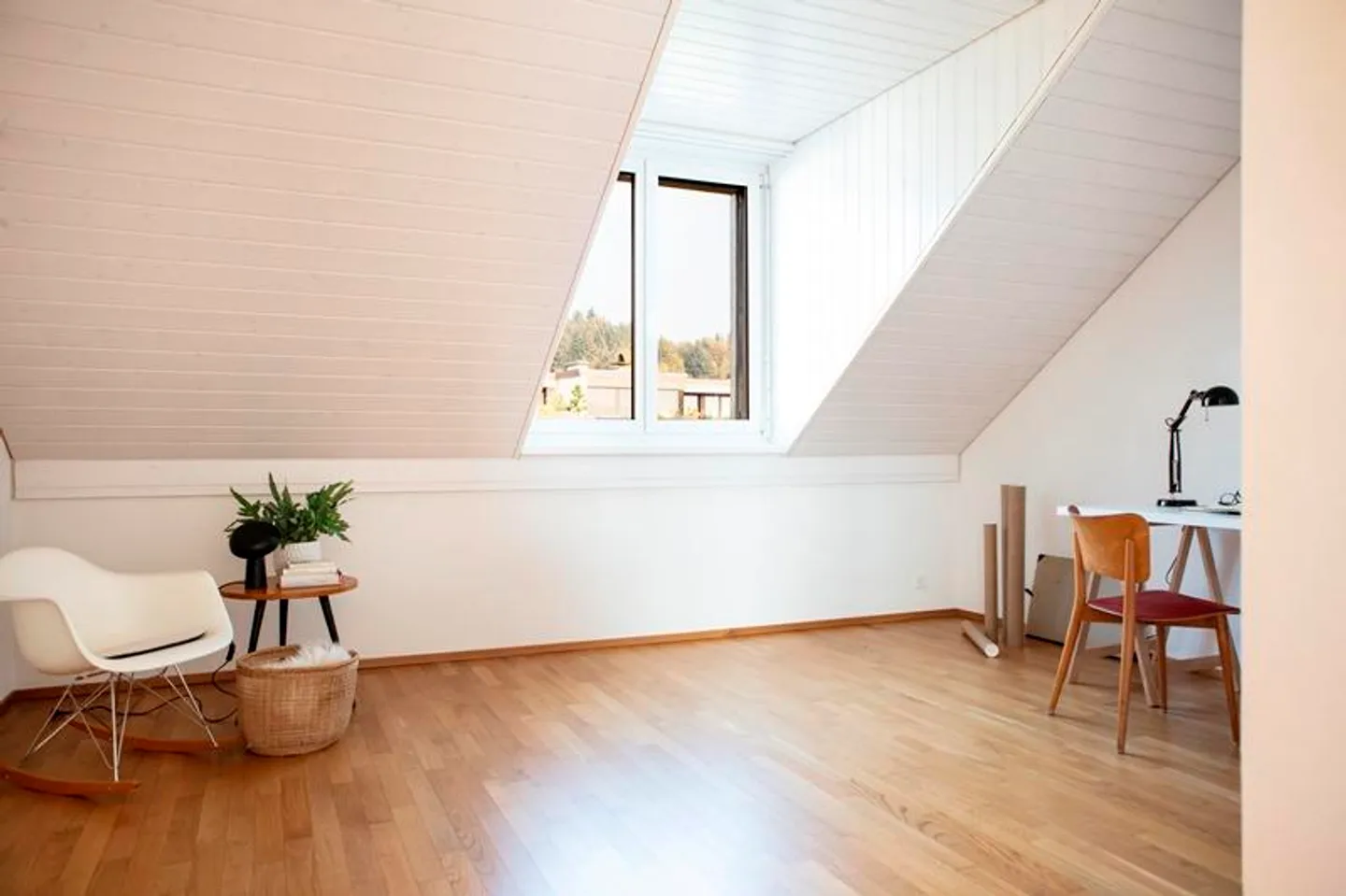 Charming Penthouse with Loggia - Photo 5 of 7