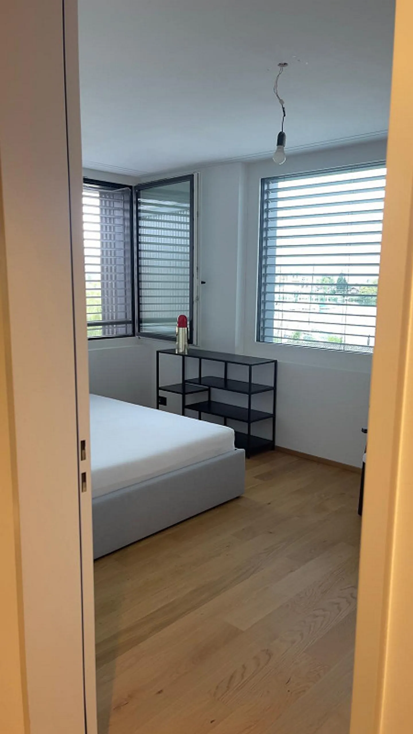 Wunderschöne und exklusive 4.5- Zimmerwohnung - Foto 9 von 13