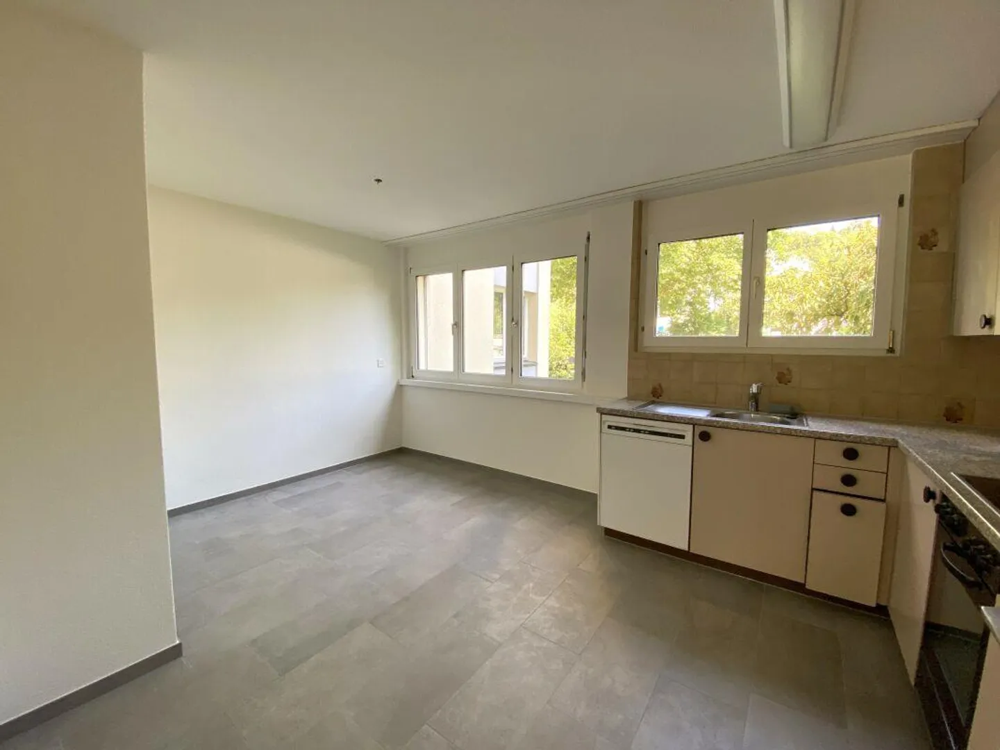 Zona residenziale tranquilla a Neuhausen - Foto 3 di 6