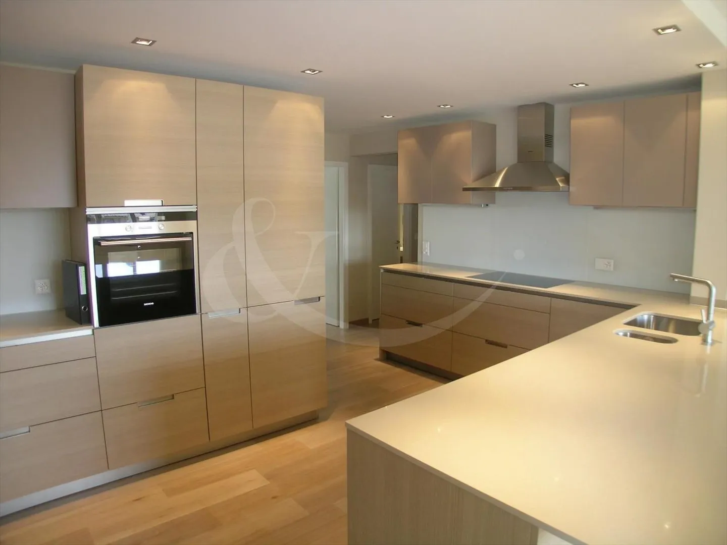 Château Sec, Magnifico appartamento di 5,5 locali con vista nel cuore di Pully - Foto 2 di 11