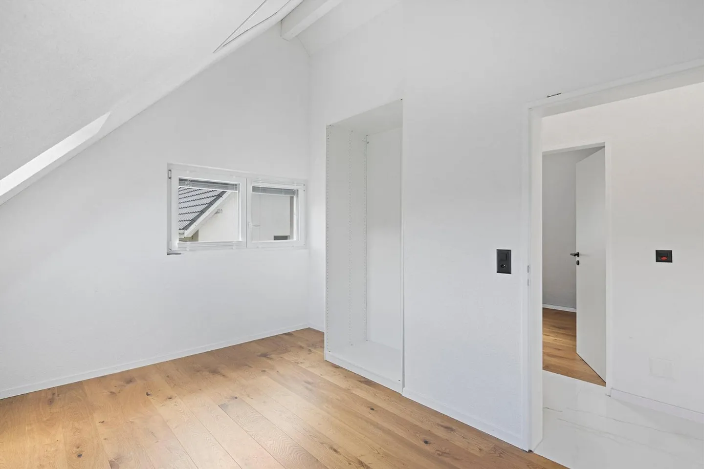 Stylish Family Home in Quiet Area - Photo 9 of 13
