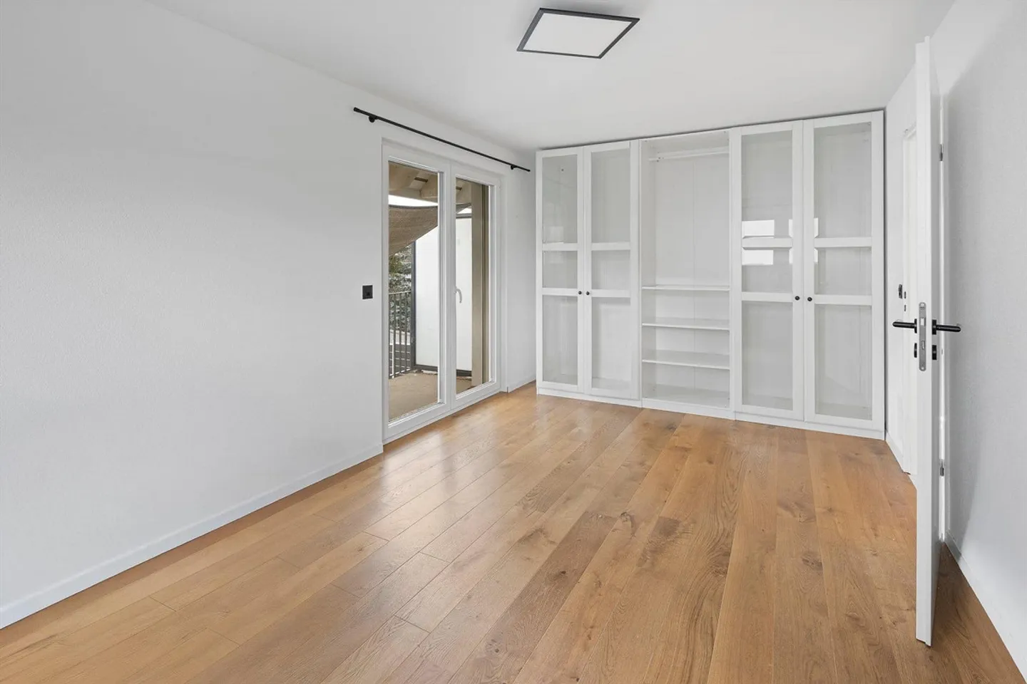 Stylish Family Home in Quiet Area - Photo 8 of 13
