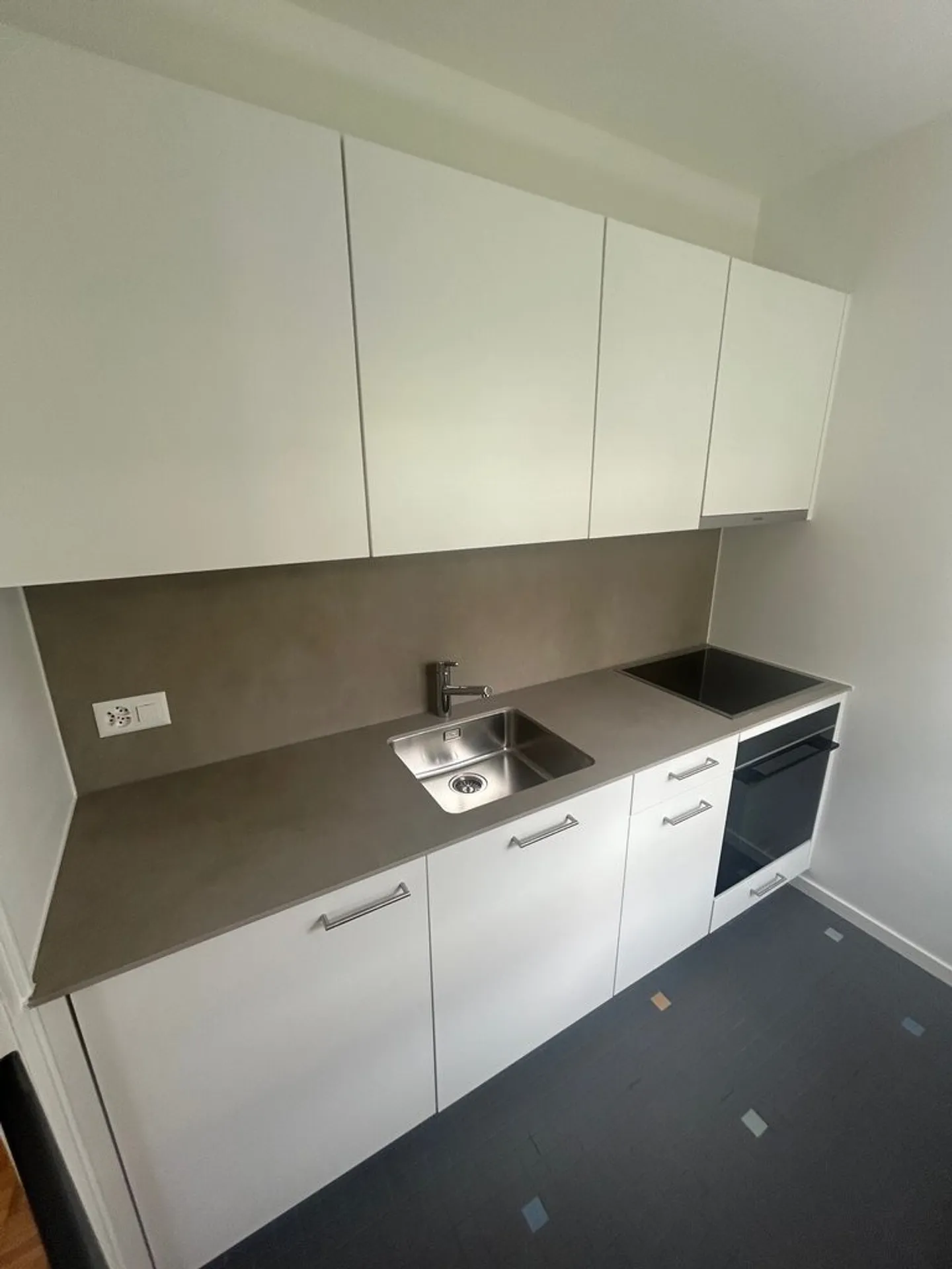 1-room apartments in the center of Lausanne - Photo 2 of 4