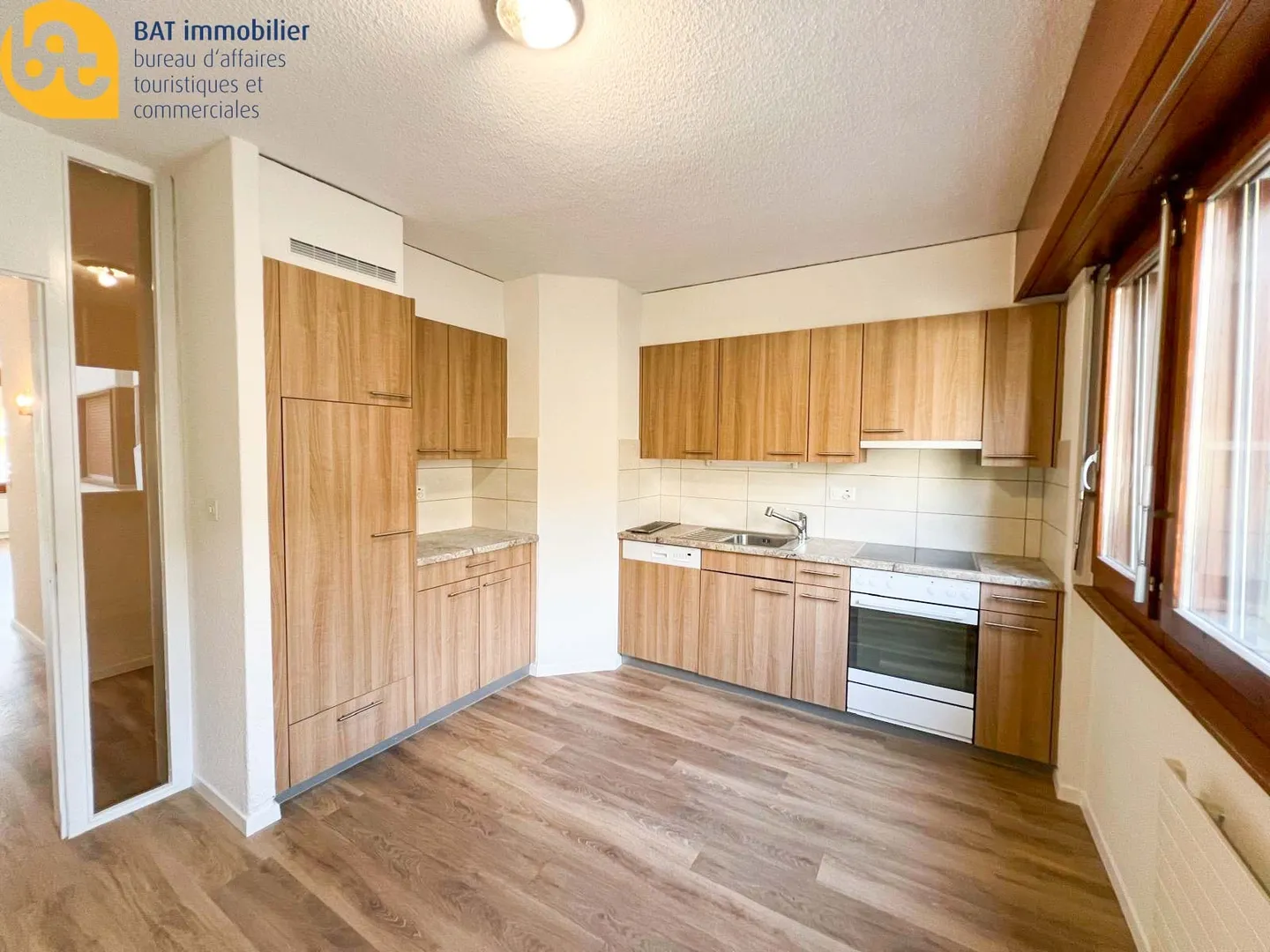 Appartement lumineux 4.5 pièces - Photo 2 sur 13