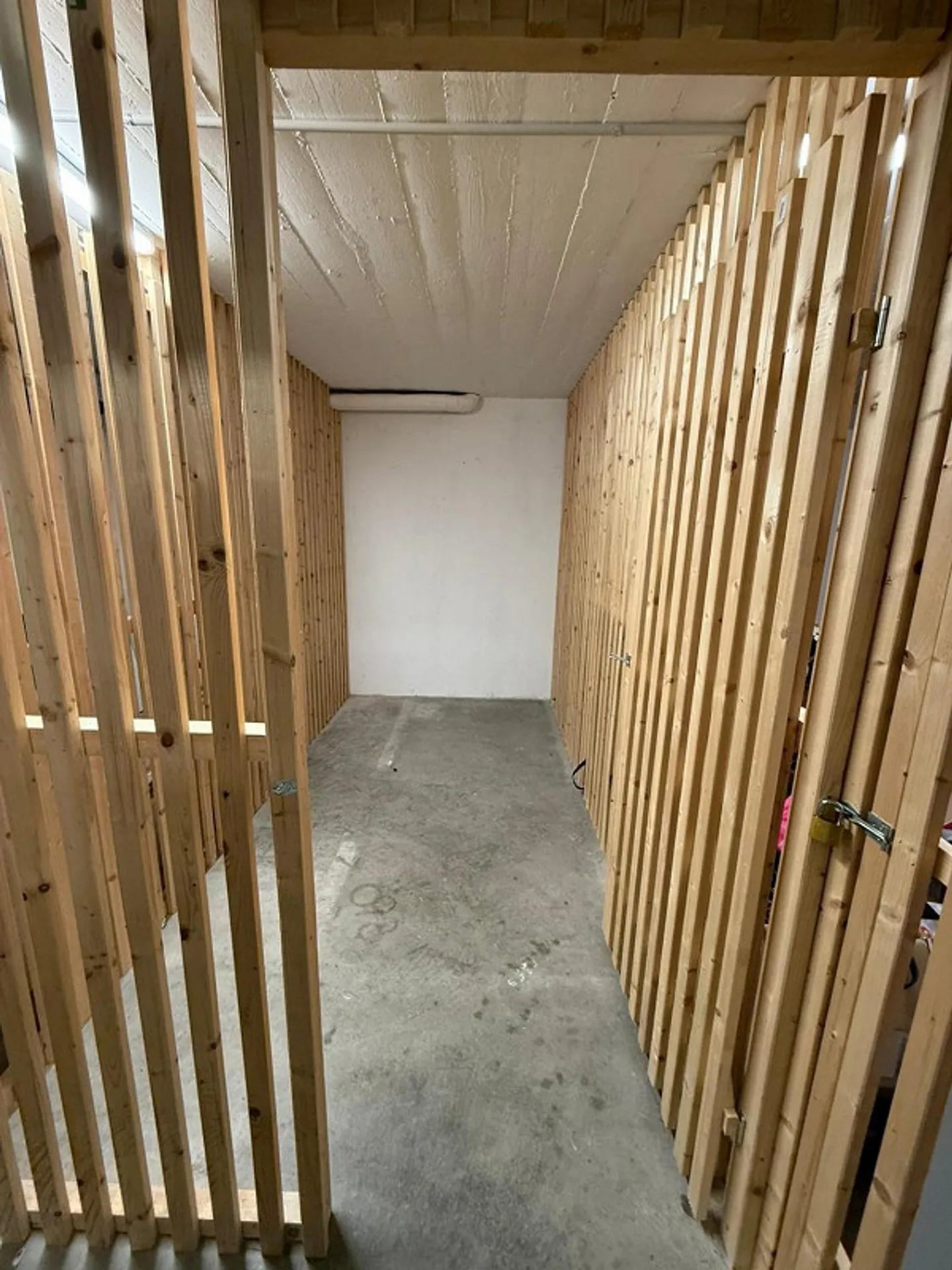 Appartement 2 pièces avec balcon et cuisine moderne, situé au centre de Reinach - Photo 10 sur 10