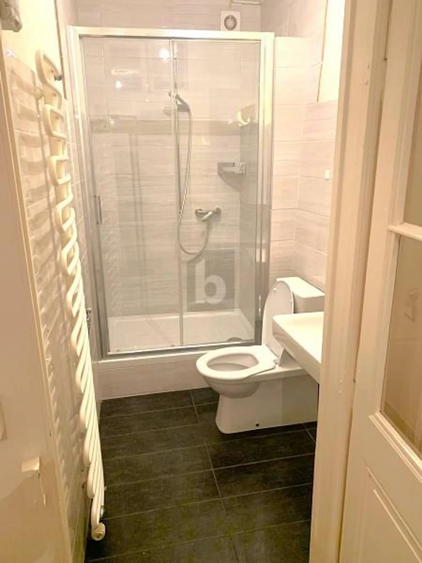 NEL CENTRO CITTADINO CON RENDIMENTO! - Foto 4 di 6