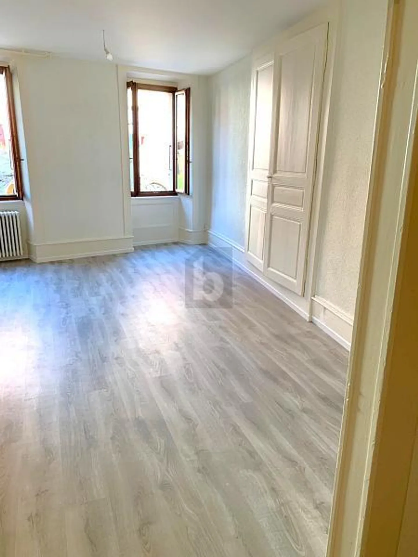 NEL CENTRO CITTADINO CON RENDIMENTO! - Foto 5 di 6