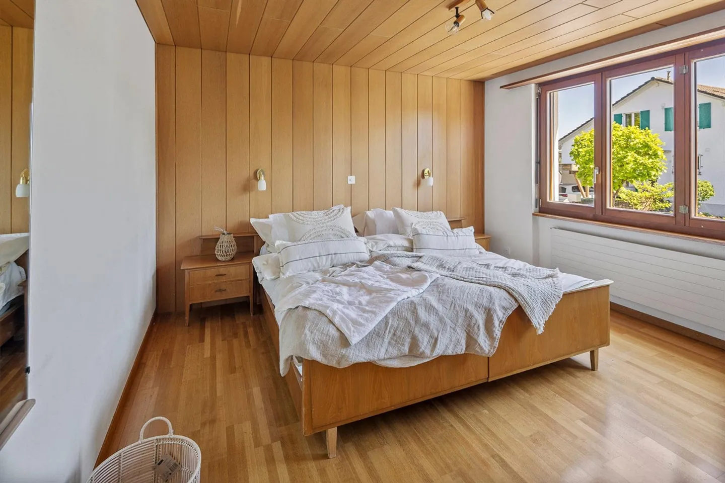 Charming Detached House in Quiet Area - Photo 6 of 13