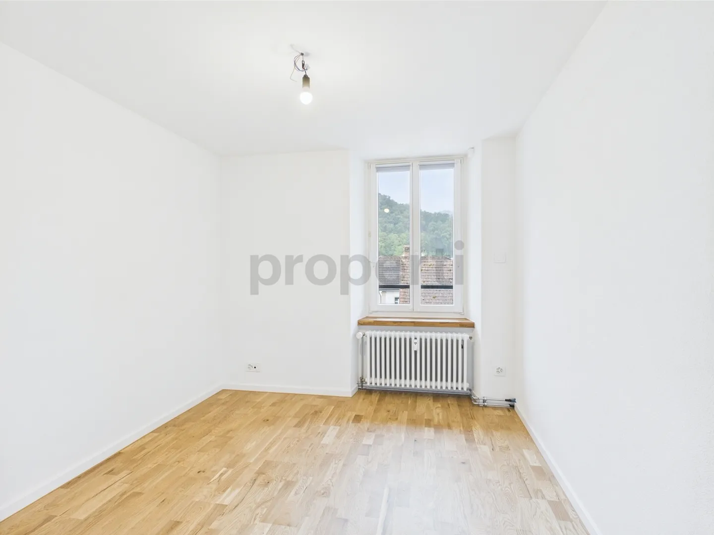 Charming 4.5-room apartment in a listed building in Büsserach - Photo 4 of 10
