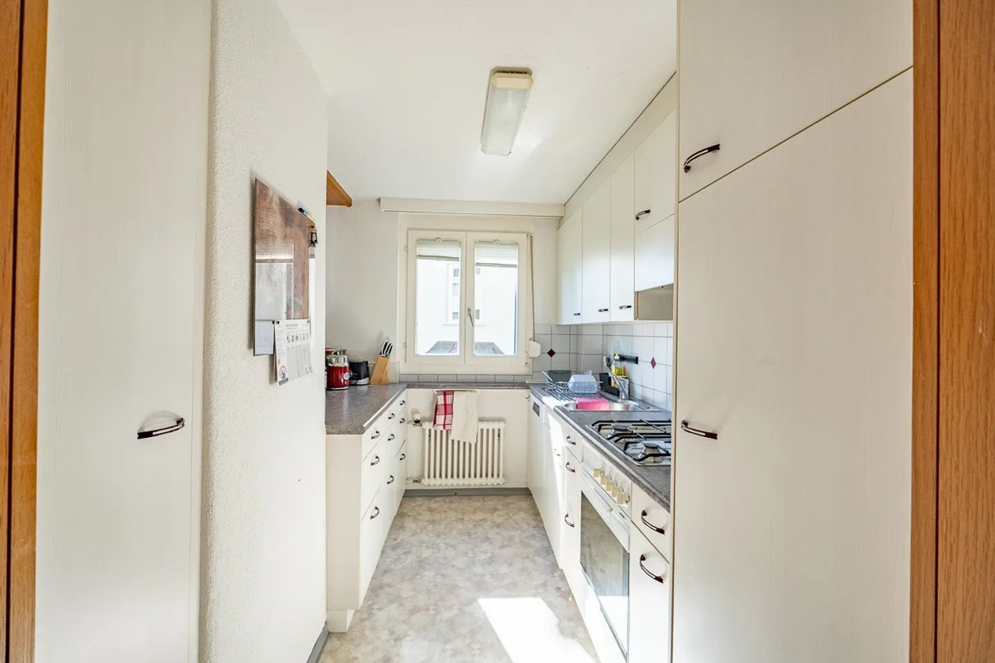Renovierungsobjekt in Rotmonten - Foto 2 von 13