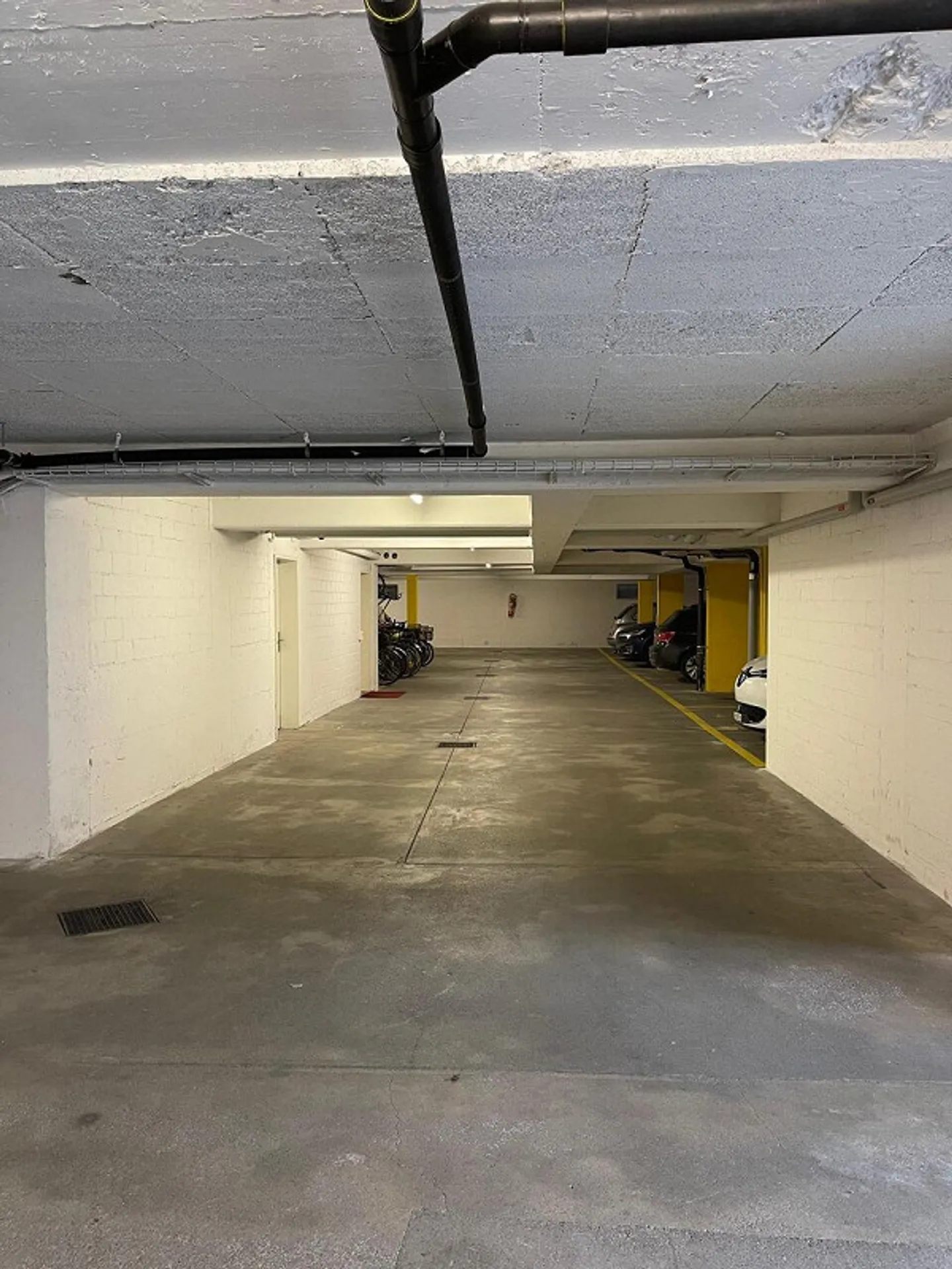 Posto auto in una posizione centrale nel quartiere Hirtenhof di Lucerna - Foto 1 di 5
