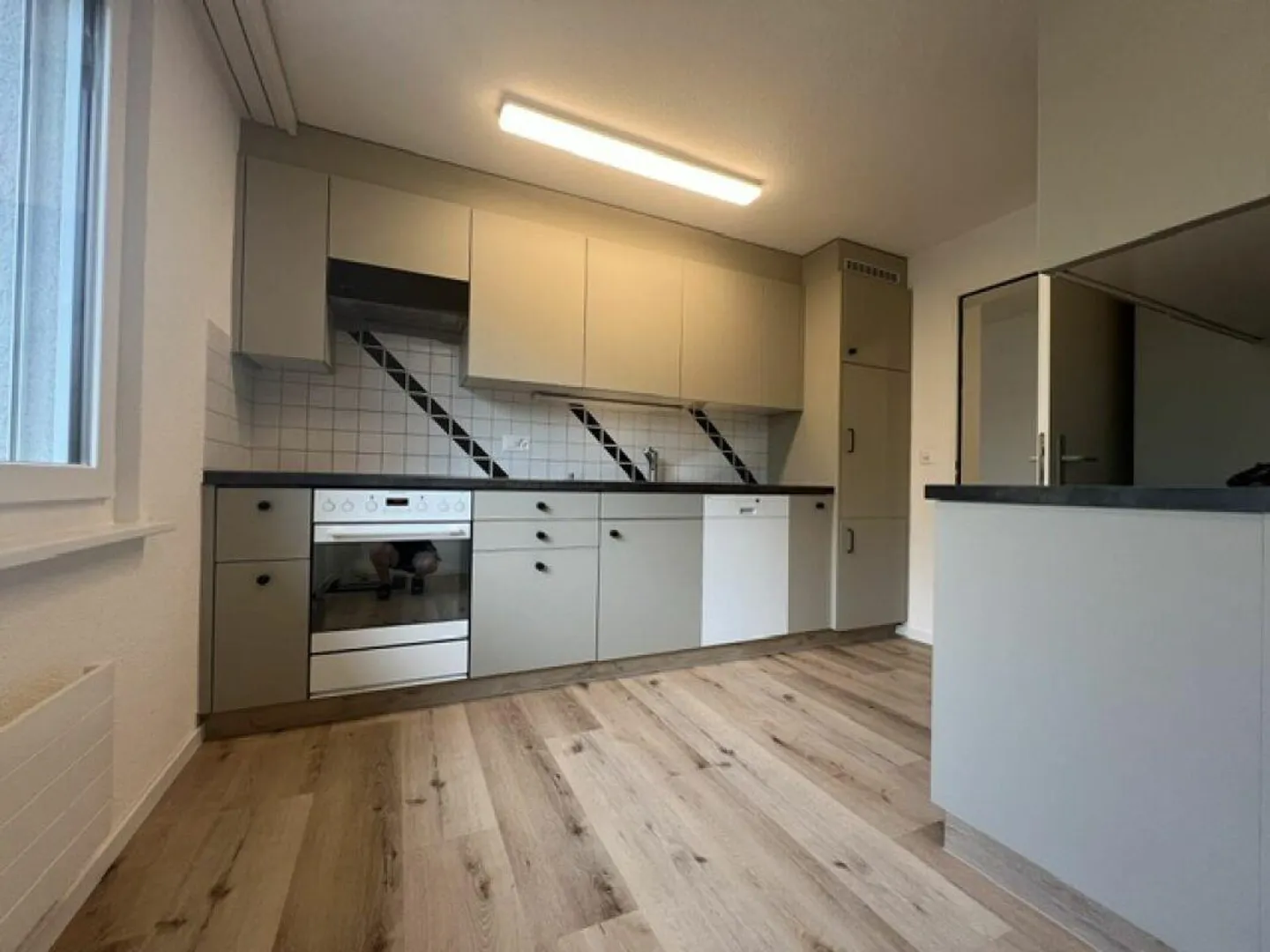 Appartamento 4 1/2 stanze appena ristrutturato a Roggwil - Foto 2 di 10