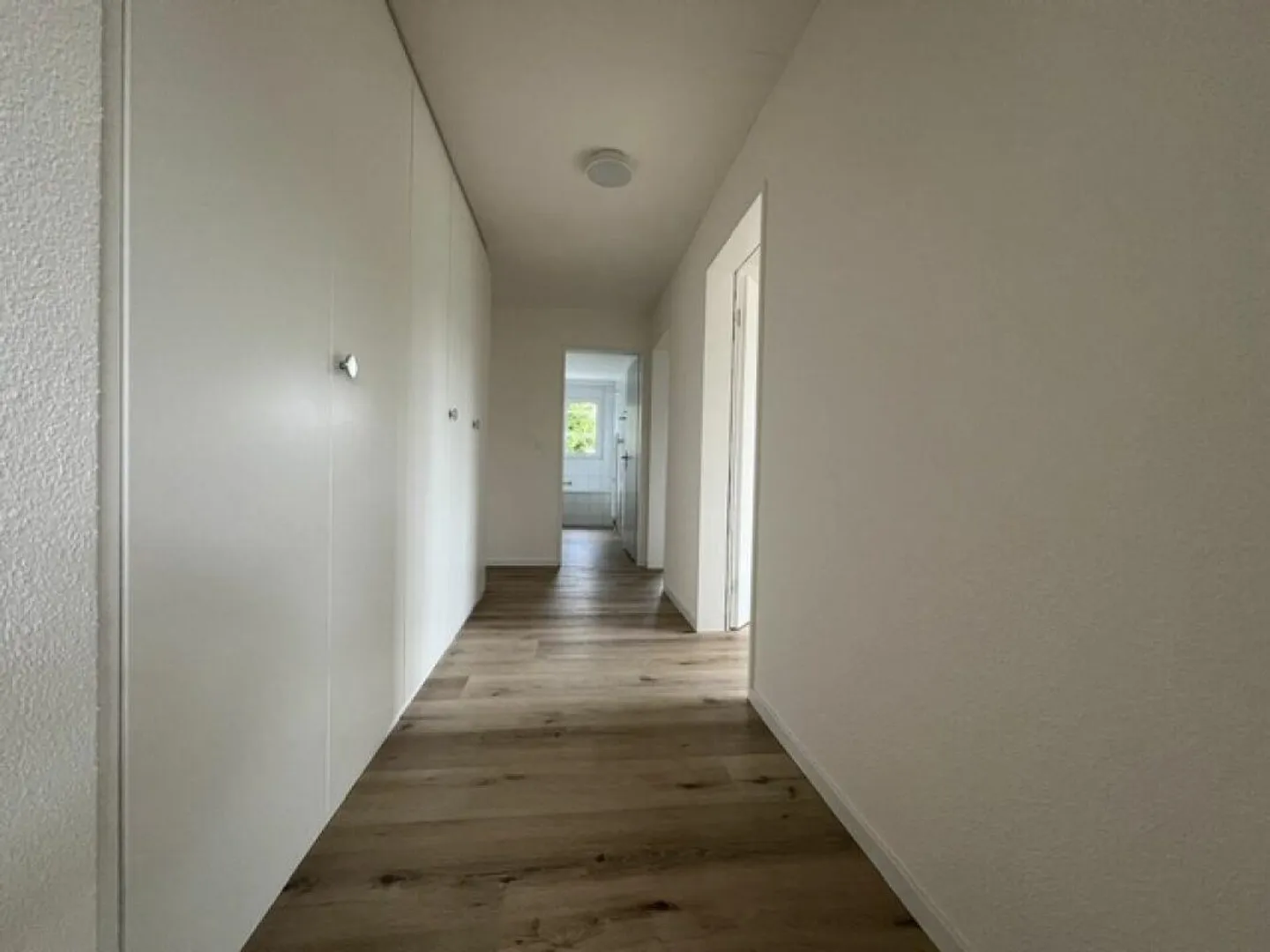 Appartamento 4 1/2 stanze appena ristrutturato a Roggwil - Foto 8 di 10