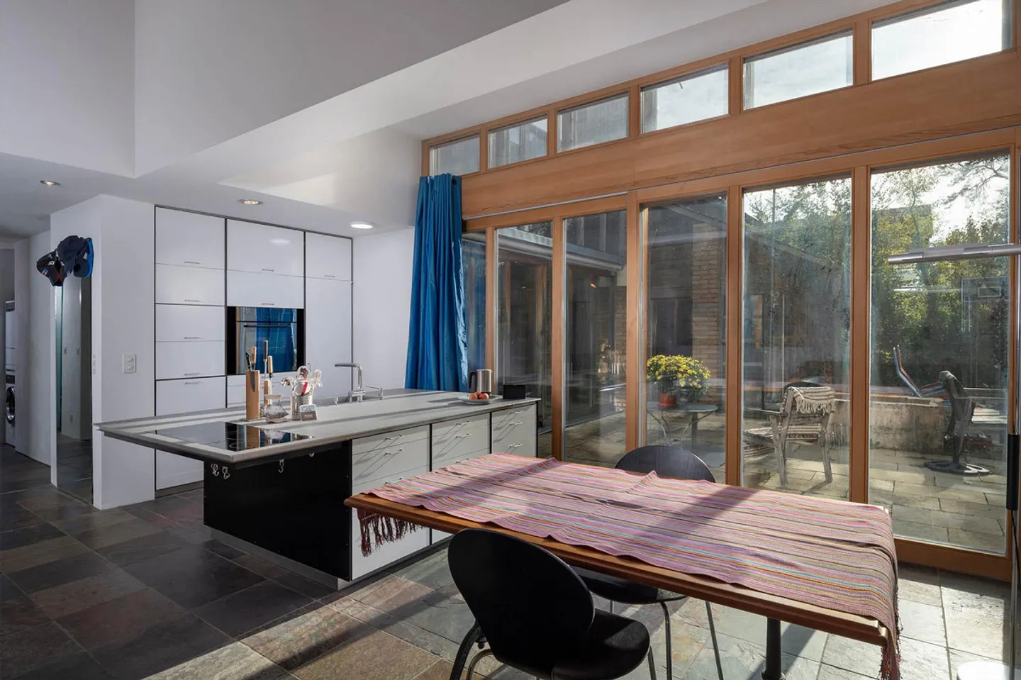 Une maison pleine de possibilités! - Photo 10 sur 13