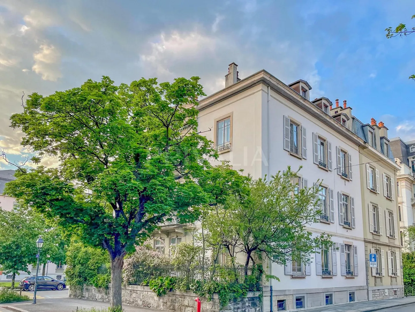 Magnificent Townhouse in the Heart of the Russian Orthodox Quarter - Photo 1 of 6