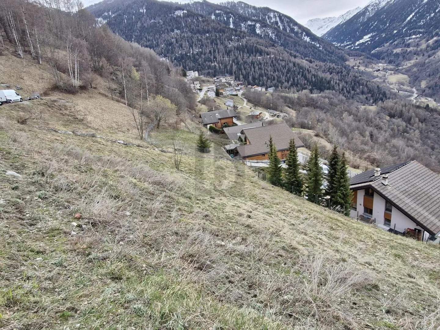 Terrain de construction près des pistes - Photo 3 sur 6