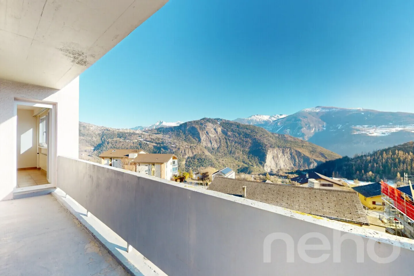 Luminoso appartamento di 4,5 stanze con vista panoramica - Foto 3 di 7