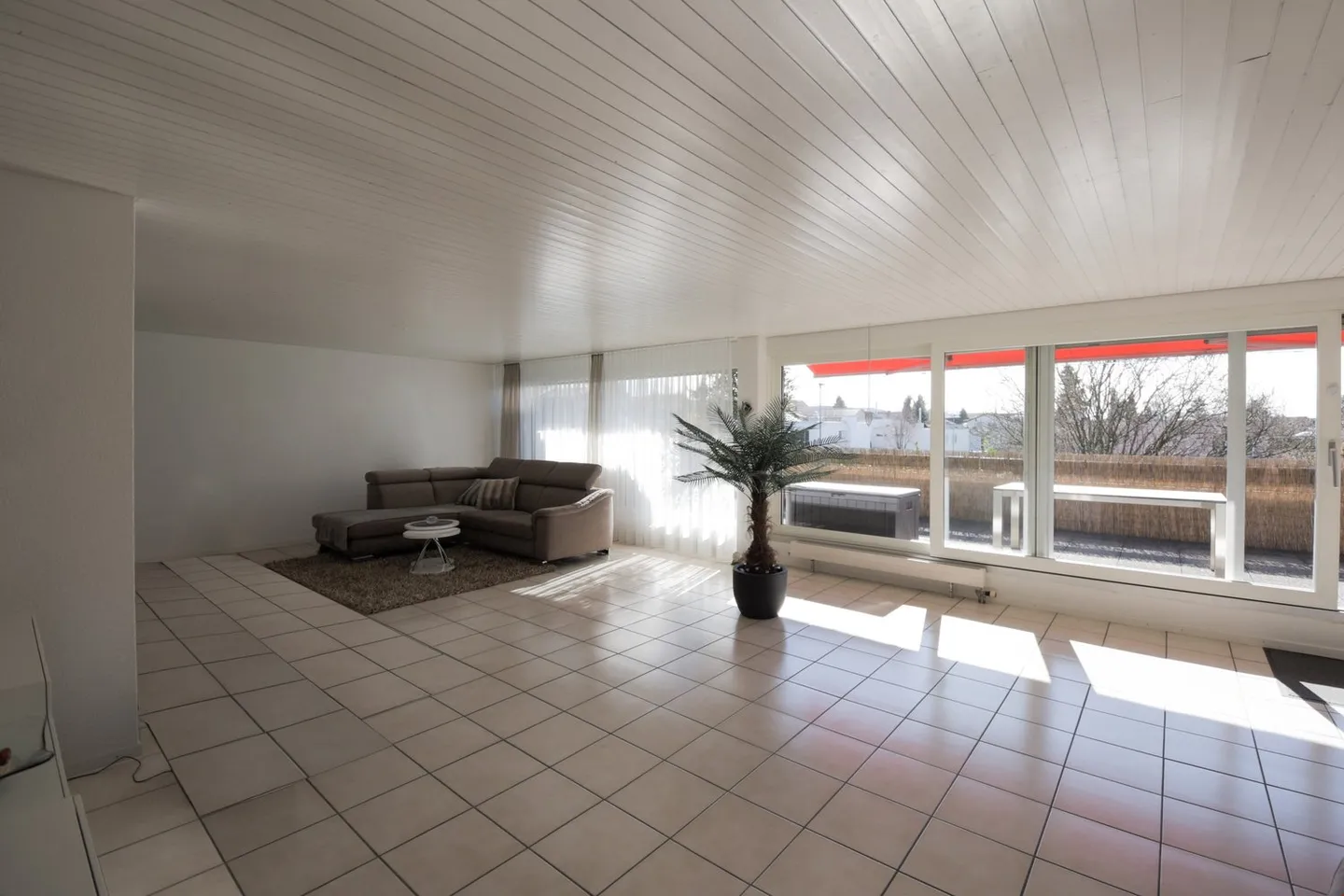 117 m2 XXL 3½ locali terrazza con vista distanti WHG inondata di luce, - Foto 4 di 12