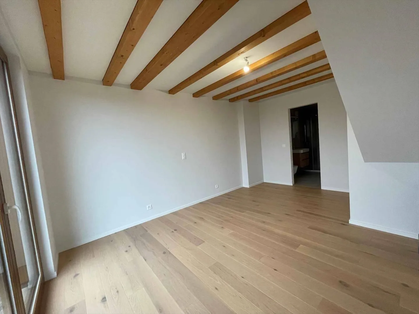 Casa contigua 7 stanze - Foto 5 di 13