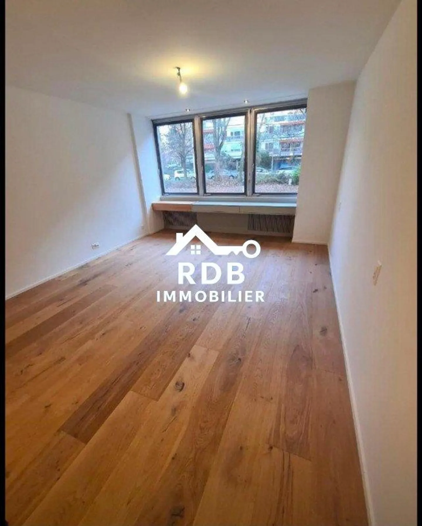 Appartamento di 4.5 locali al 1° piano a Ginevra 1208 - Foto 3 di 6
