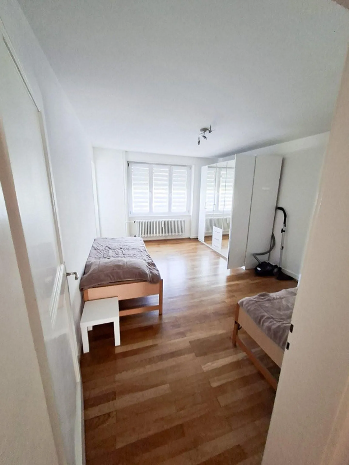 Appartement attrayant de 3 pièces avec grand balcon - Photo 6 sur 7