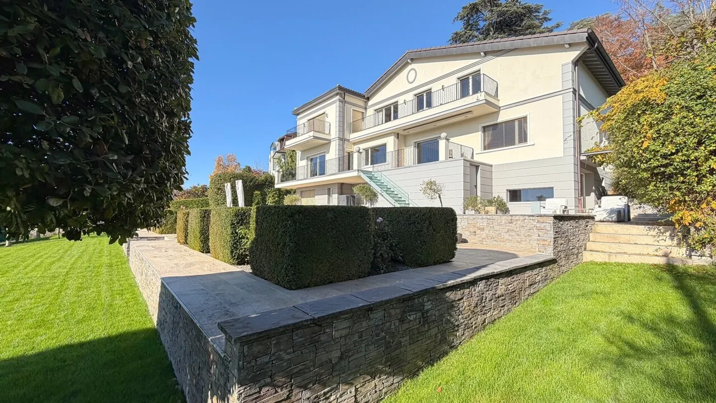 Exceptional residence in the heart of the beautiful Lausanne neighborhoods - Photo 10 of 20