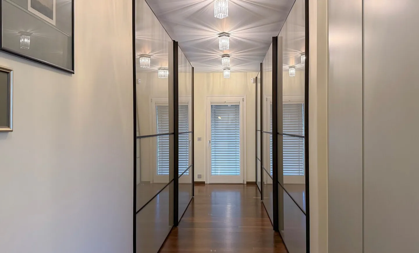 Exceptional residence in the heart of the beautiful Lausanne neighborhoods - Photo 19 of 20