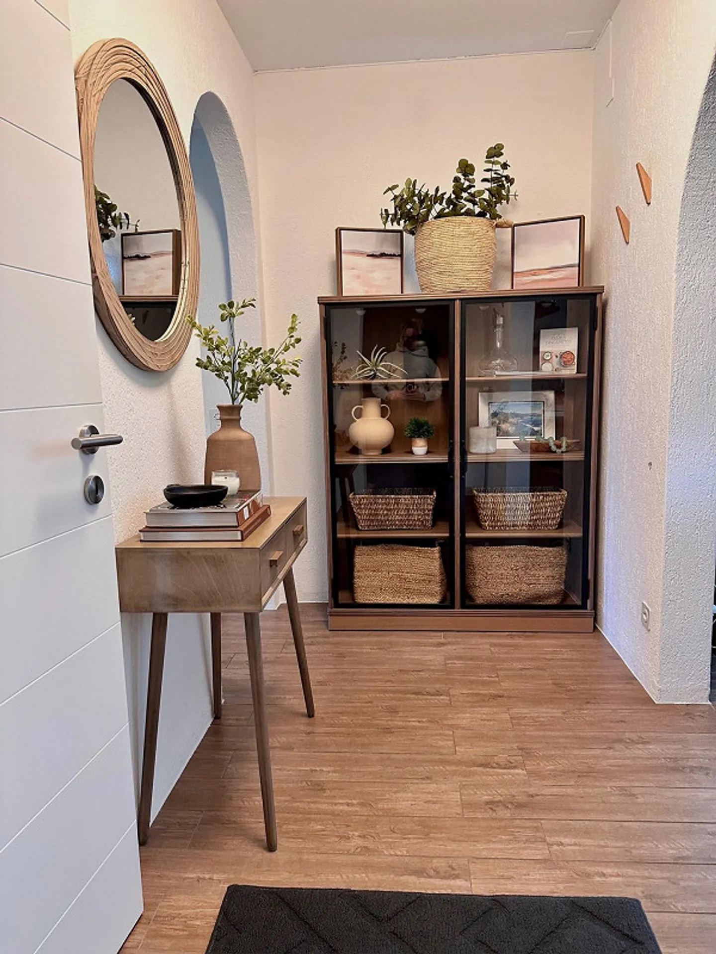 In Affitto - Elegante Appartamento con 4 Camere da Letto e Piscina nella Prestigiosa Ascona - Foto 2 di 24