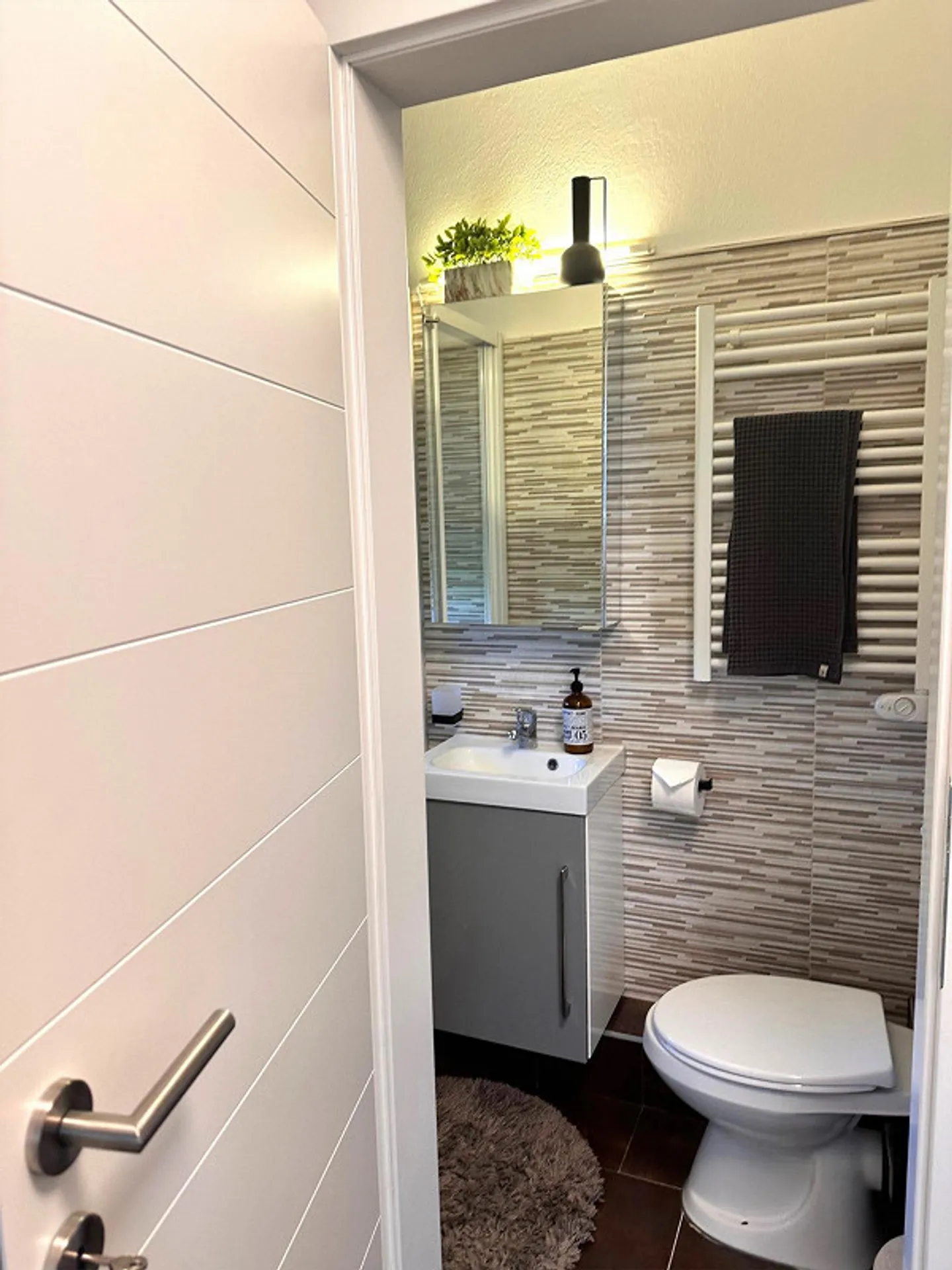 In Affitto - Elegante Appartamento con 4 Camere da Letto e Piscina nella Prestigiosa Ascona - Foto 20 di 24