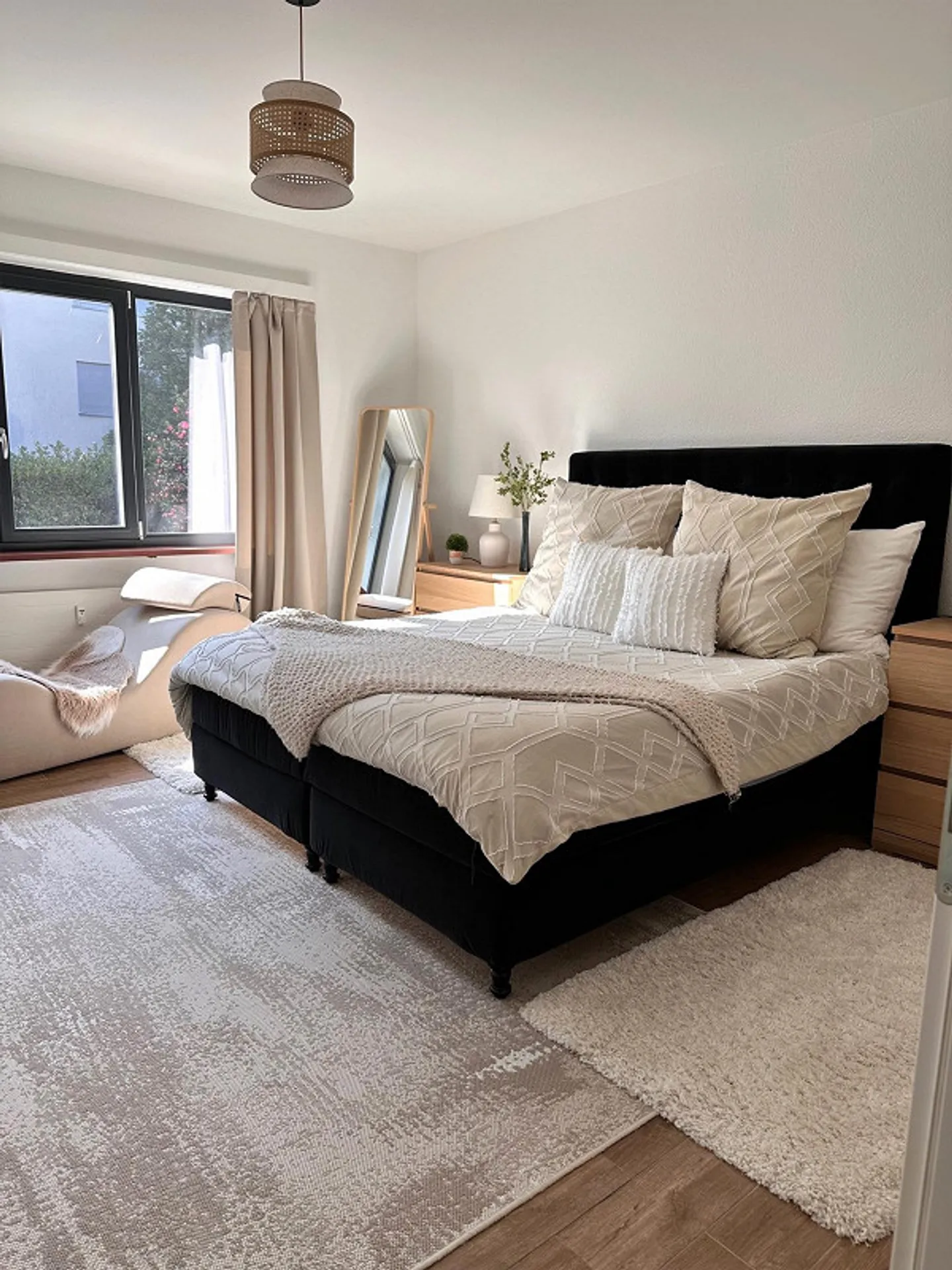 In Affitto - Elegante Appartamento con 4 Camere da Letto e Piscina nella Prestigiosa Ascona - Foto 14 di 24