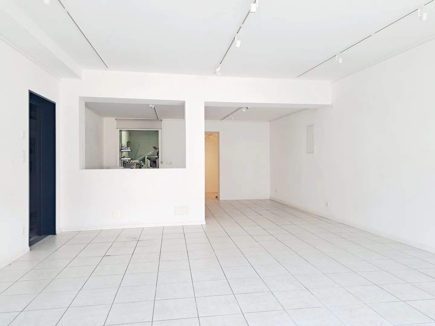 PLAIN 22, commercial space in the city center - Photo 3 of 6