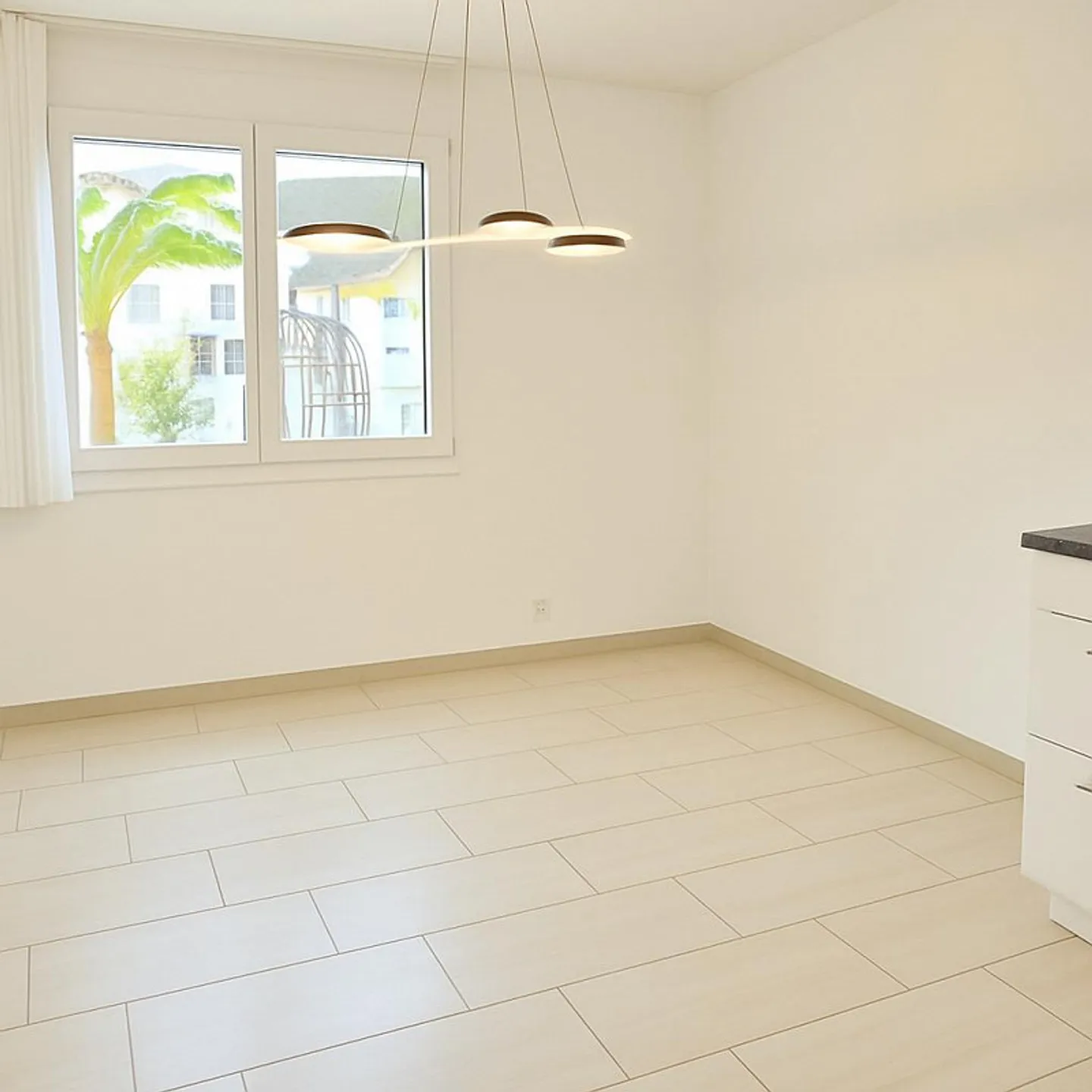 Appartement de jardin 3,5 pièces - entièrement rénové et prêt à emménager ! - Photo 3 sur 8