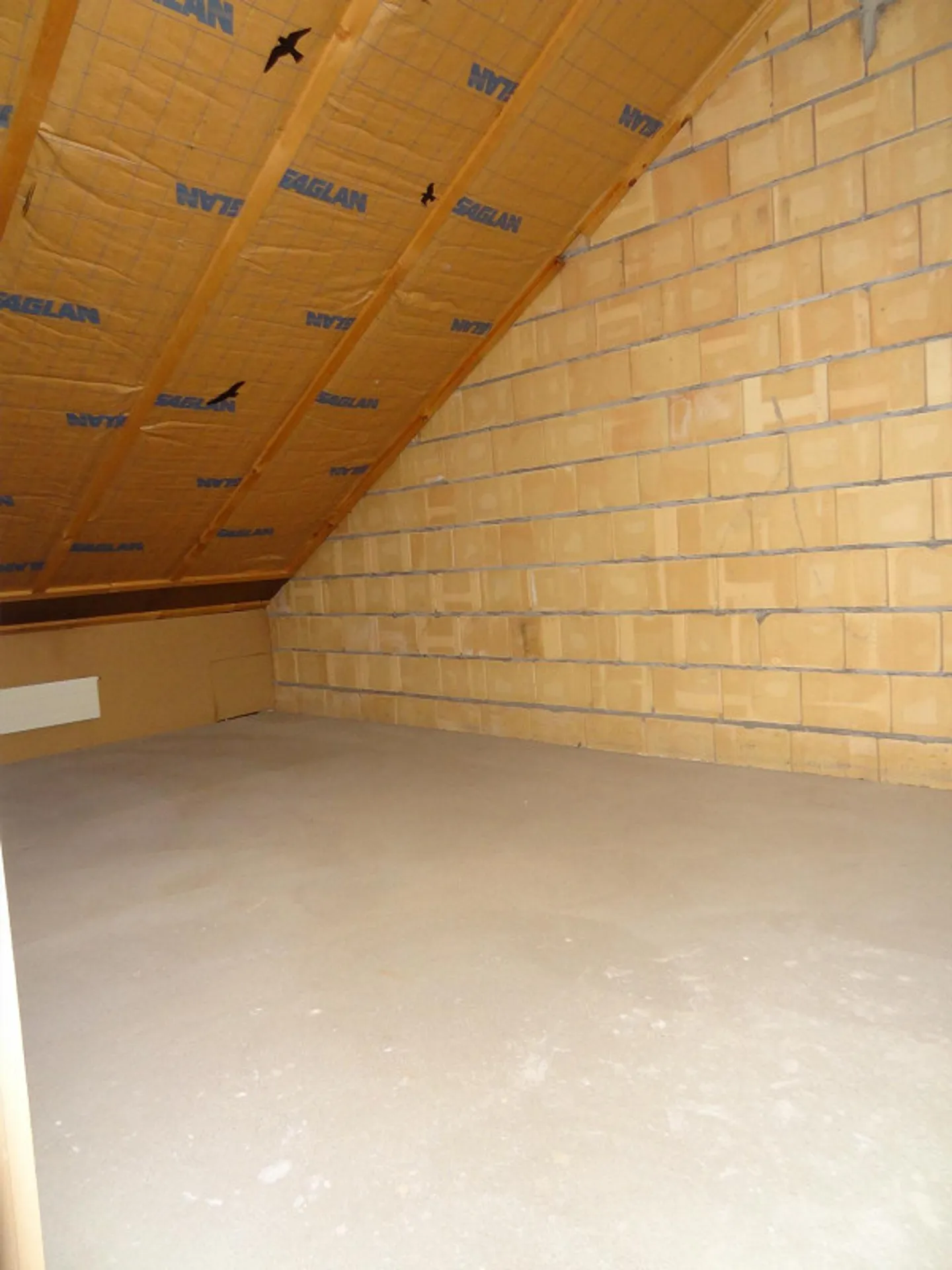 Una strada di quartiere tranquilla - Foto 12 di 13