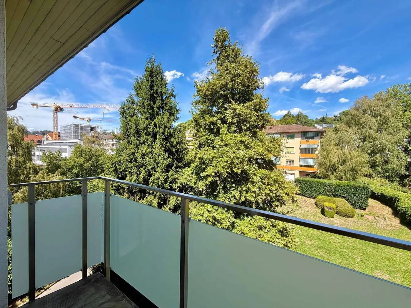 Appartamento moderno con vista lago - Foto 5 di 11