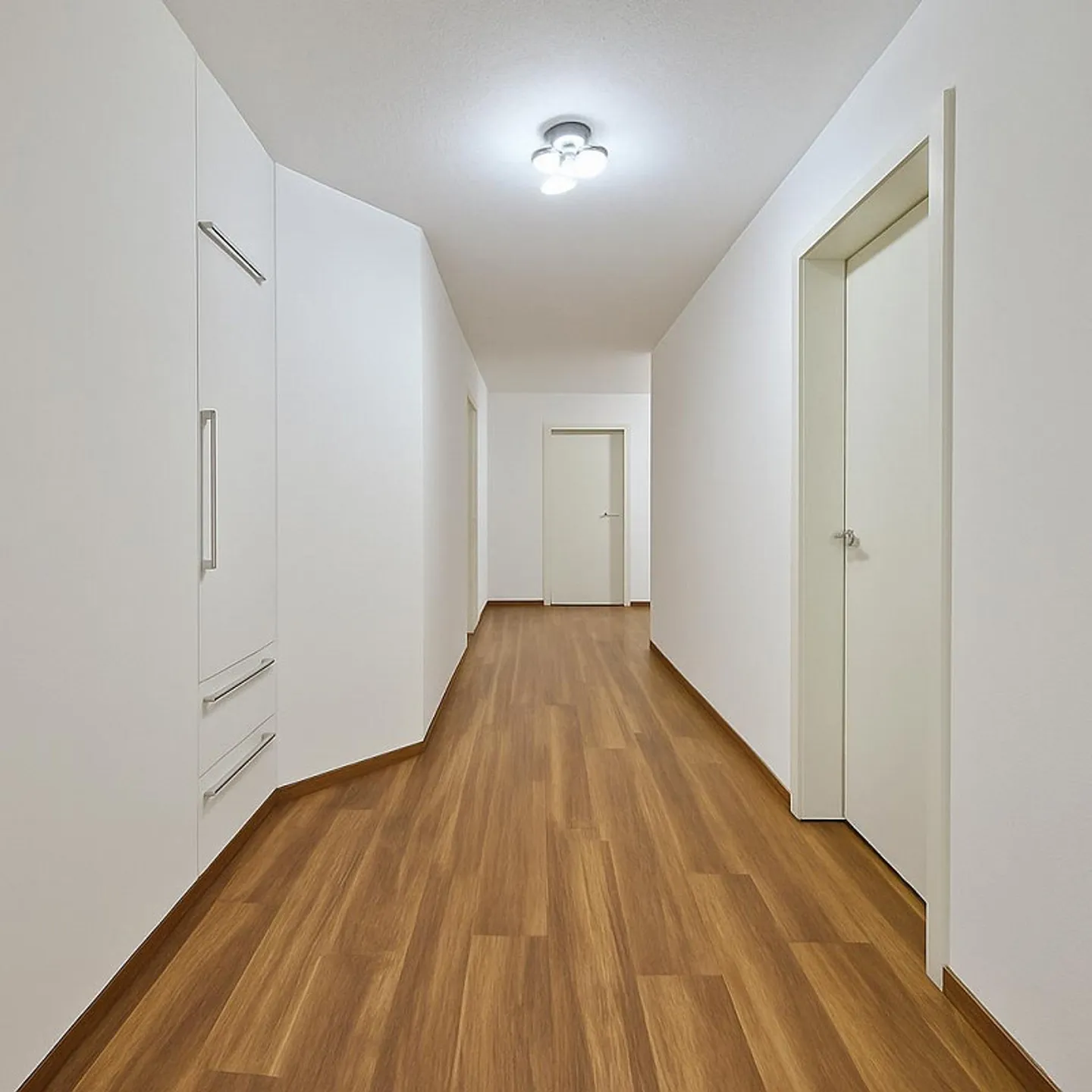 Appartement de jardin 3,5 pièces - entièrement rénové et prêt à emménager ! - Photo 7 sur 8