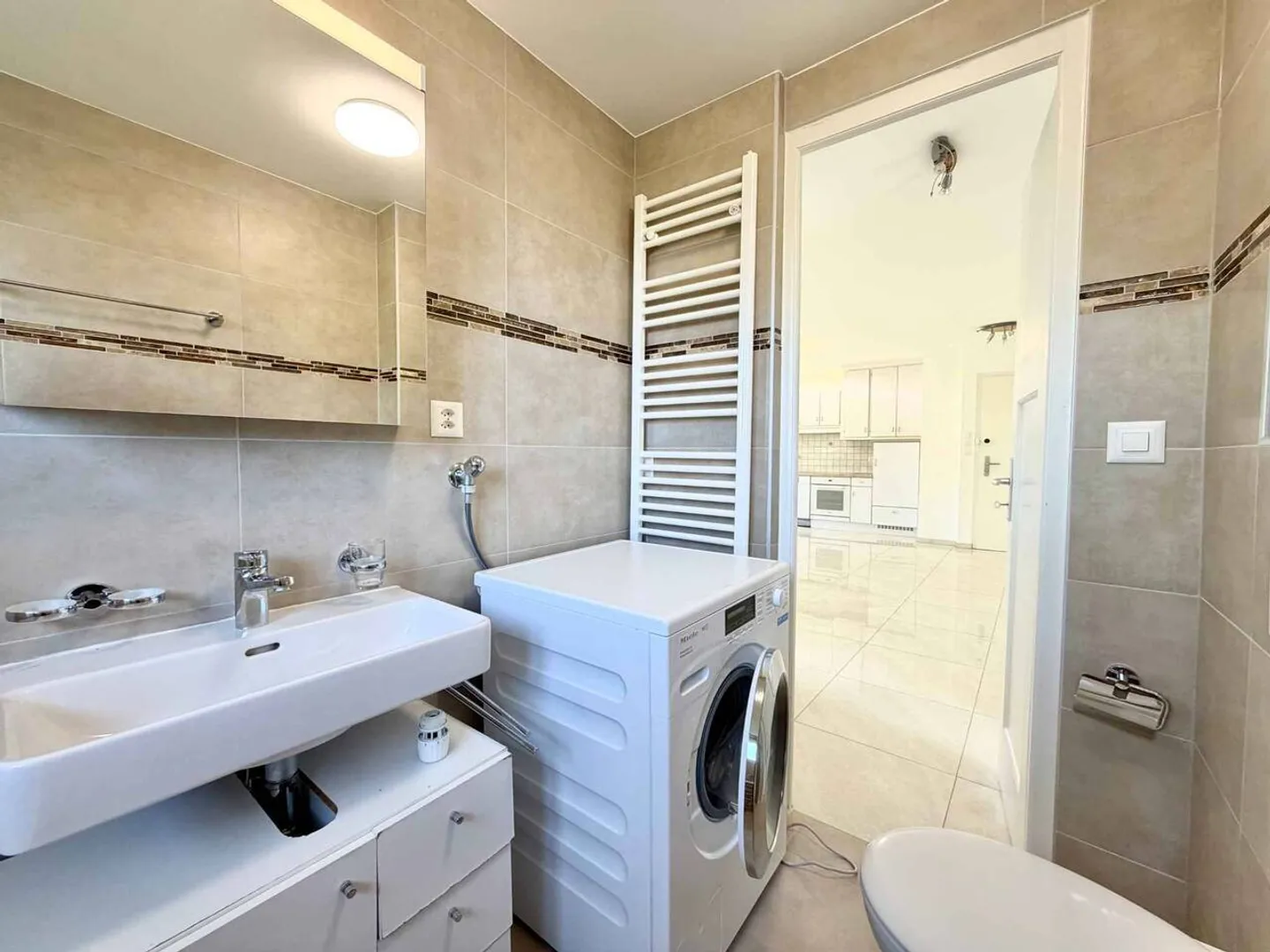 Appartamento moderno con vista lago - Foto 11 di 11