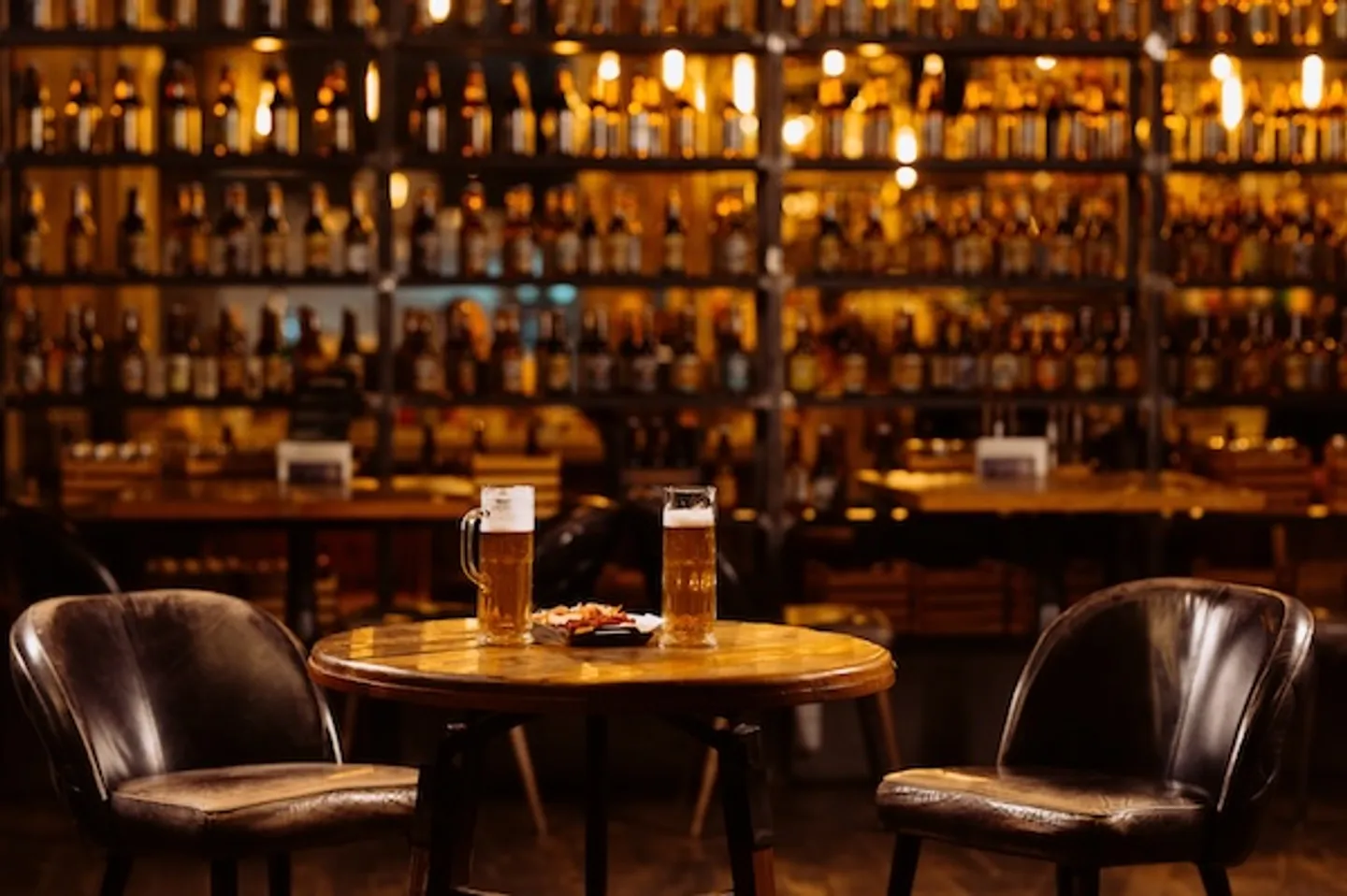 Bar Charmant aux Eaux-Vives - Photo 1 sur 1