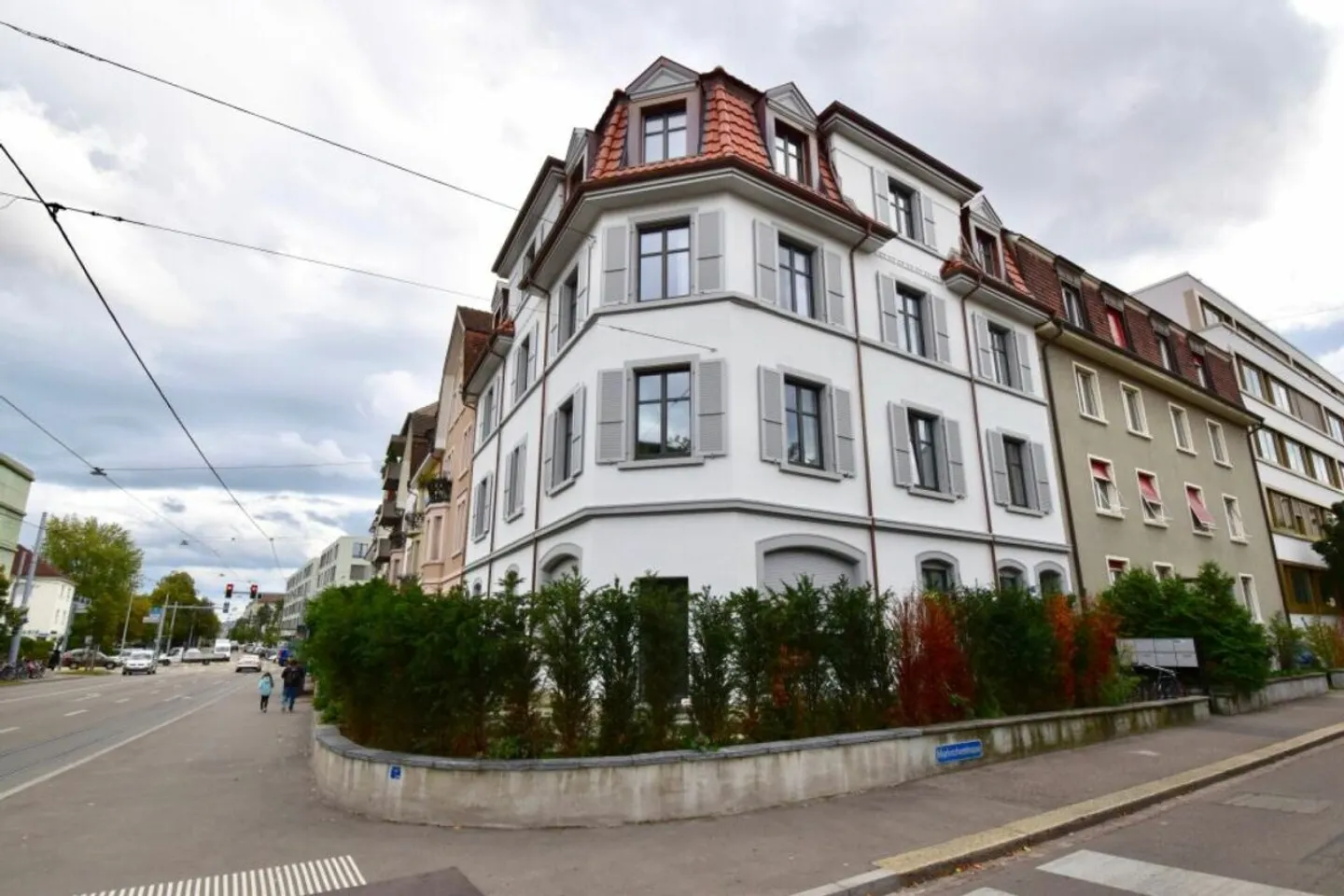 Lichtdurchfluetet und renoviert! - Foto 2 von 5