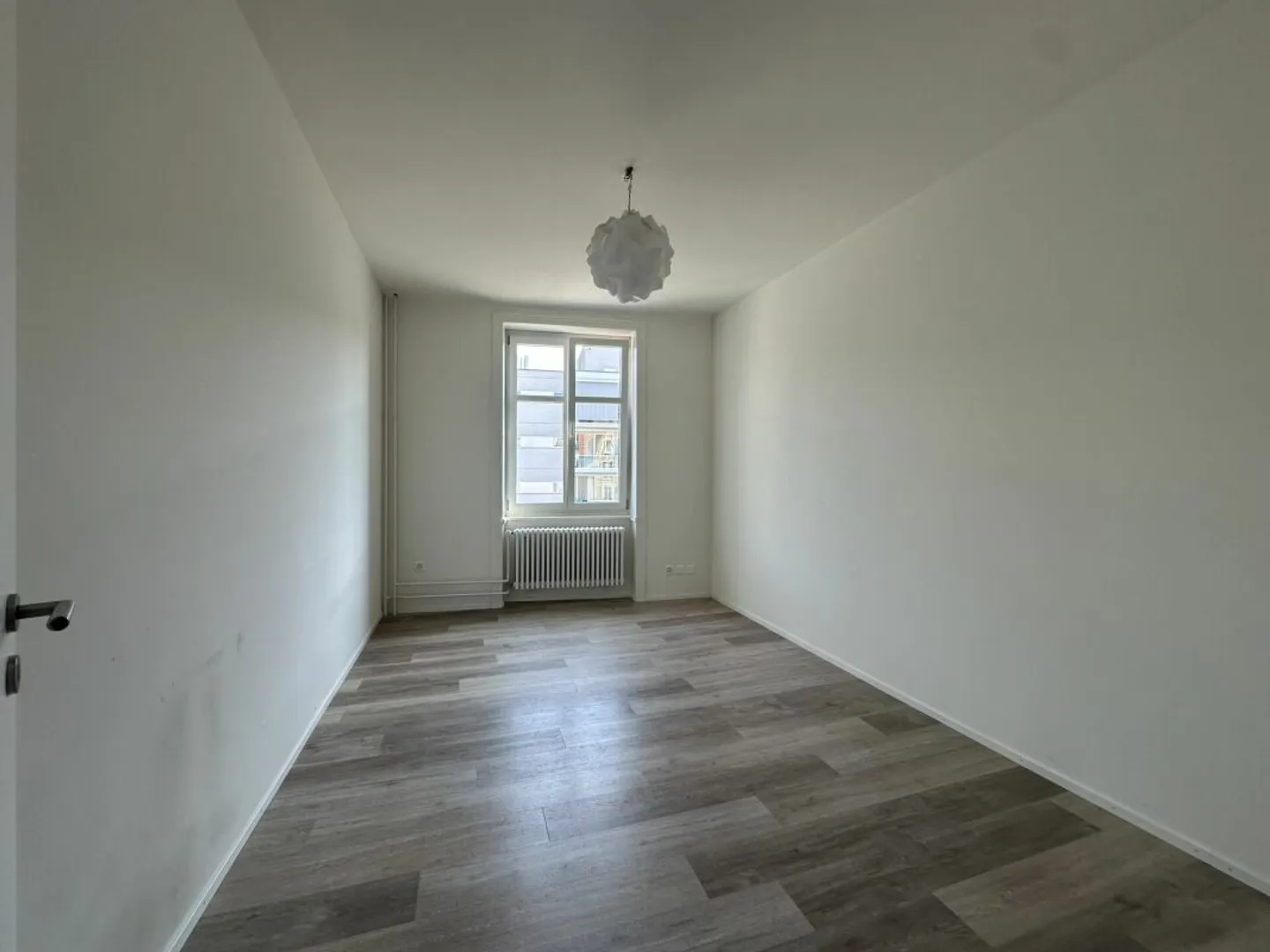 Lichtdurchfluetet und renoviert! - Foto 5 von 5