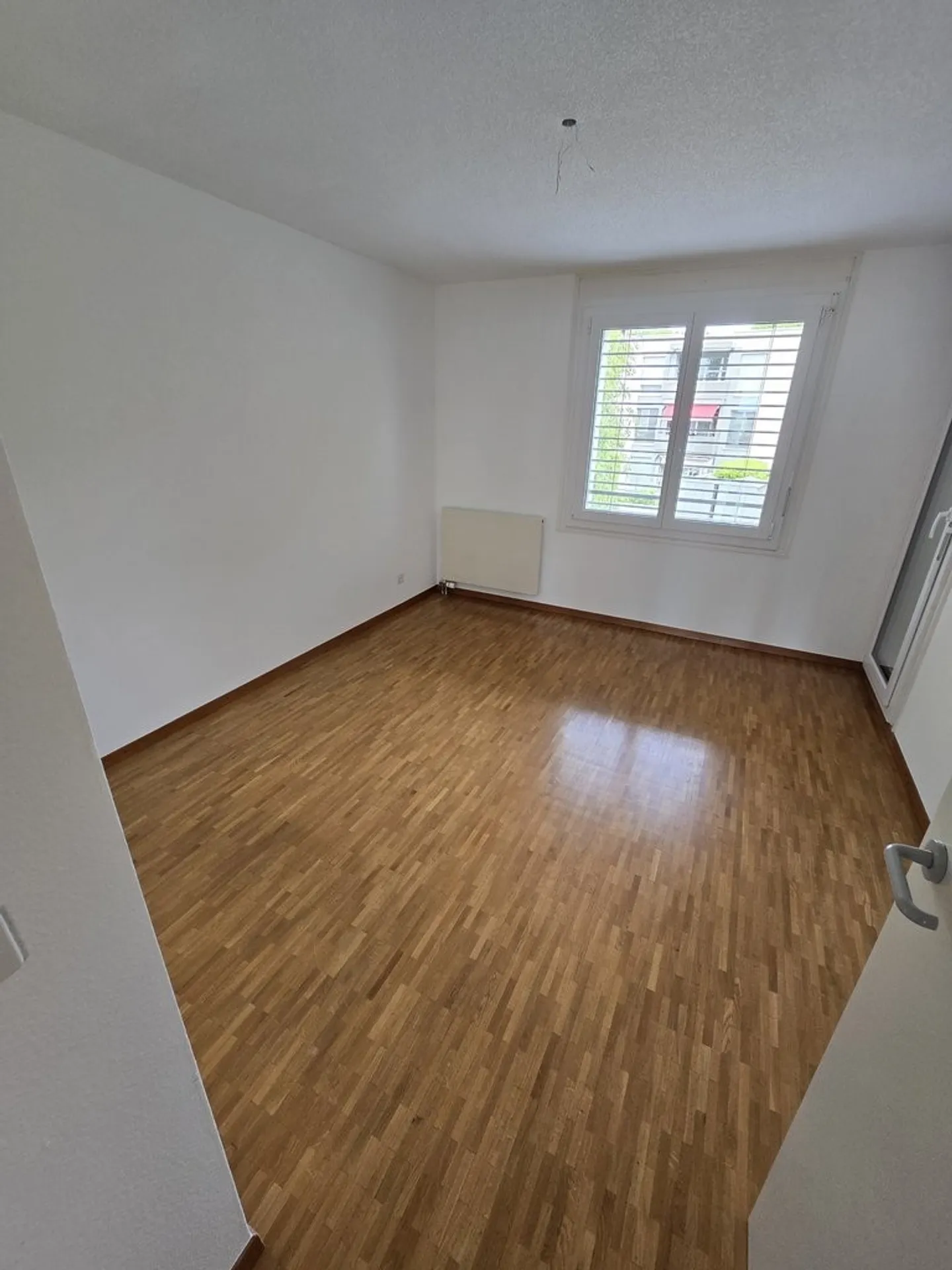 1ST NET RENT OFFERED - Housing located in a family neighborhood! - Photo 6 of 9