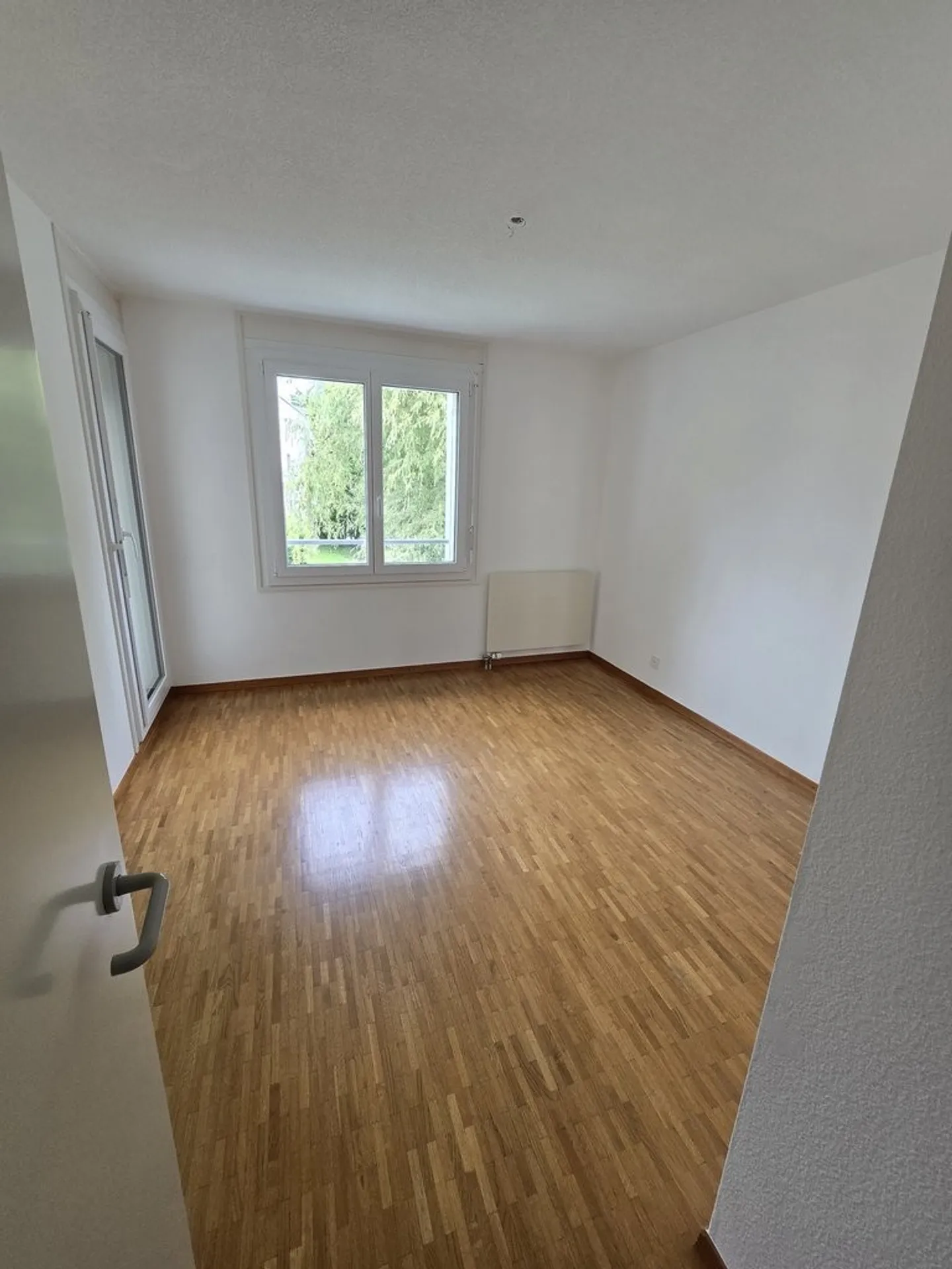 1ST NET RENT OFFERED - Housing located in a family neighborhood! - Photo 7 of 9