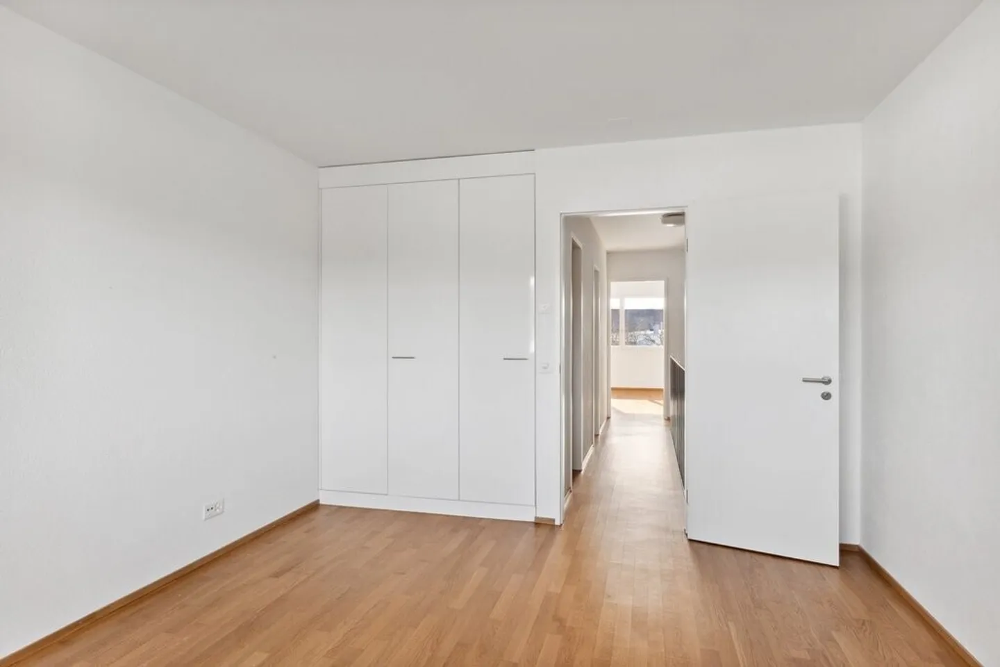 Property standard on two floors - Photo 6 of 11