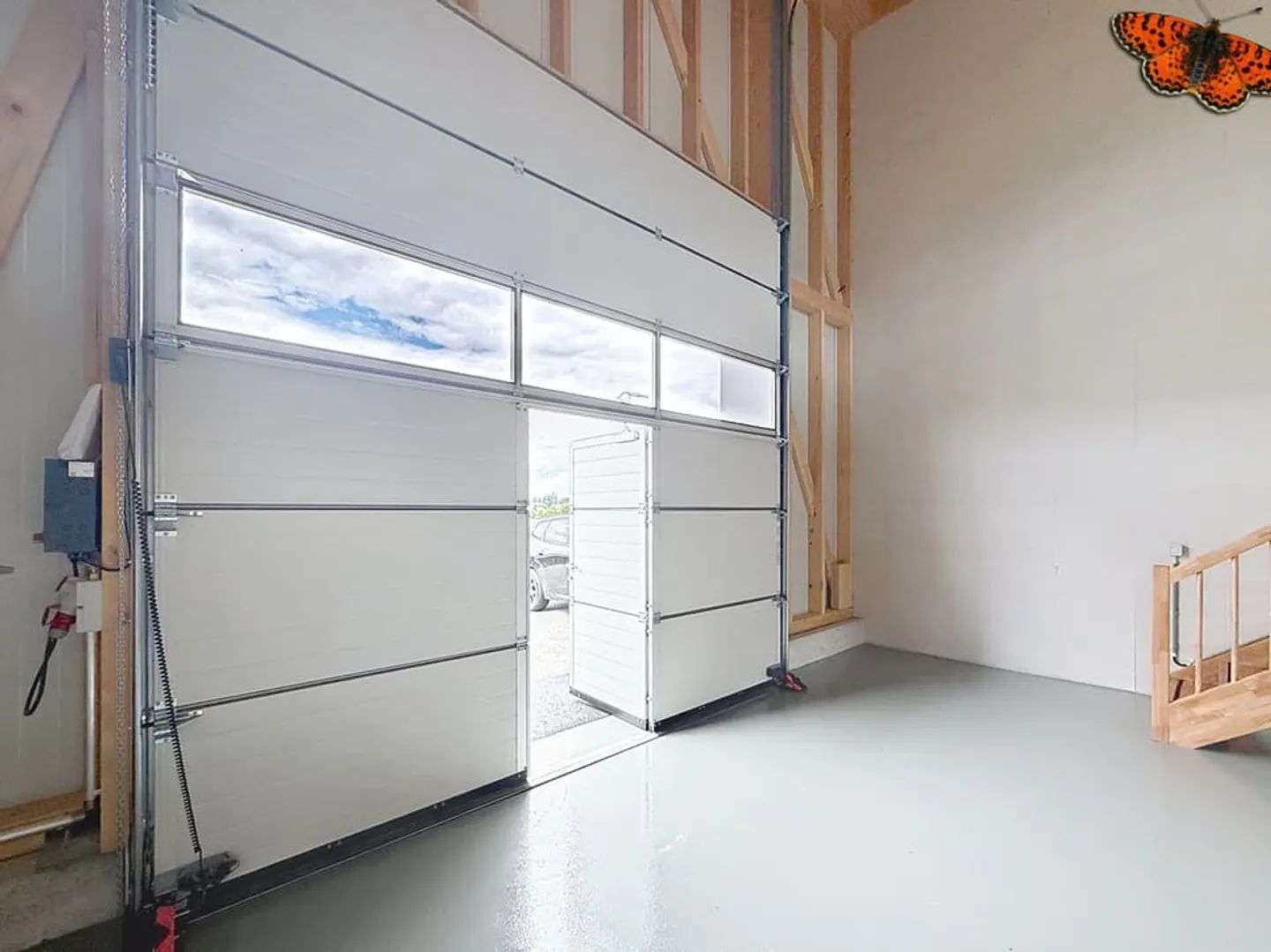 Deposit with office - Photo 5 of 10