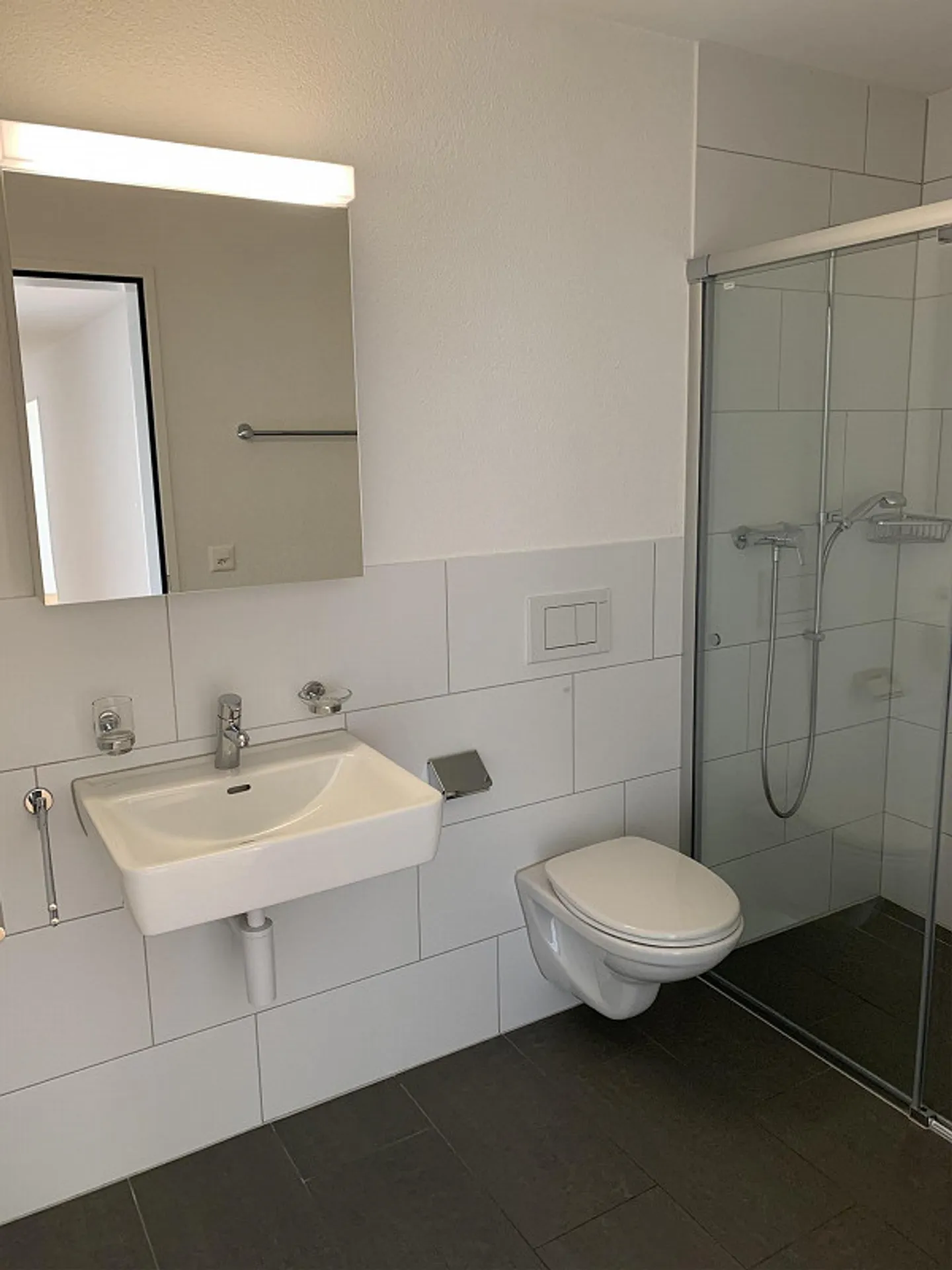 Modern 5.5-room penthouse apartment with a view in Weinfelden - Photo 9 of 13