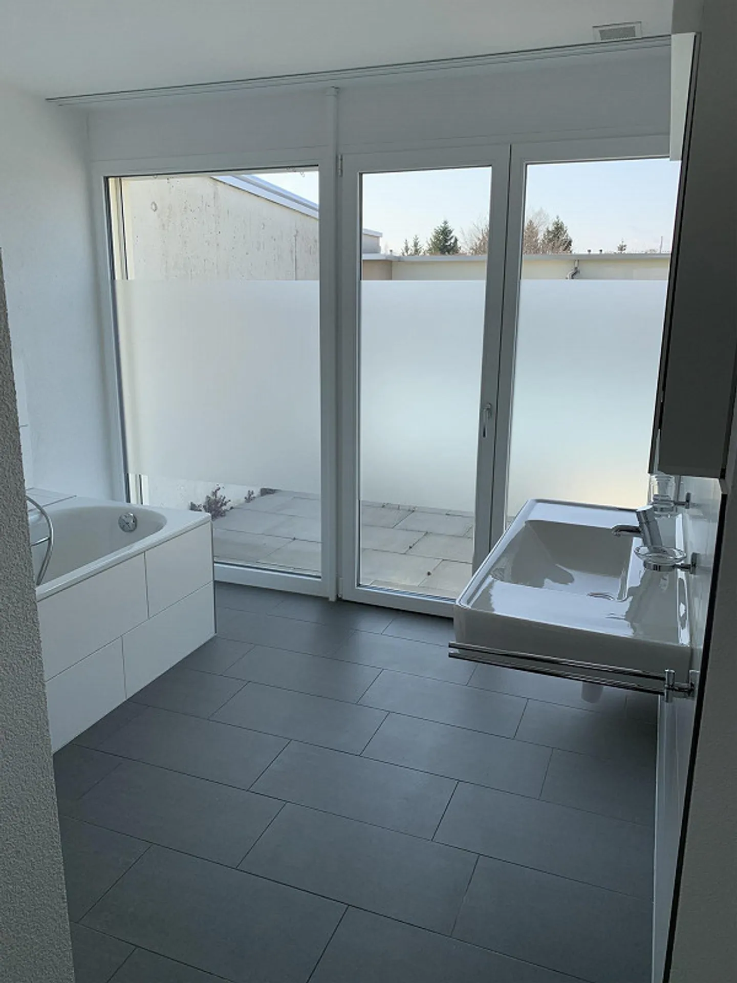 Modern 5.5-room penthouse apartment with a view in Weinfelden - Photo 10 of 13