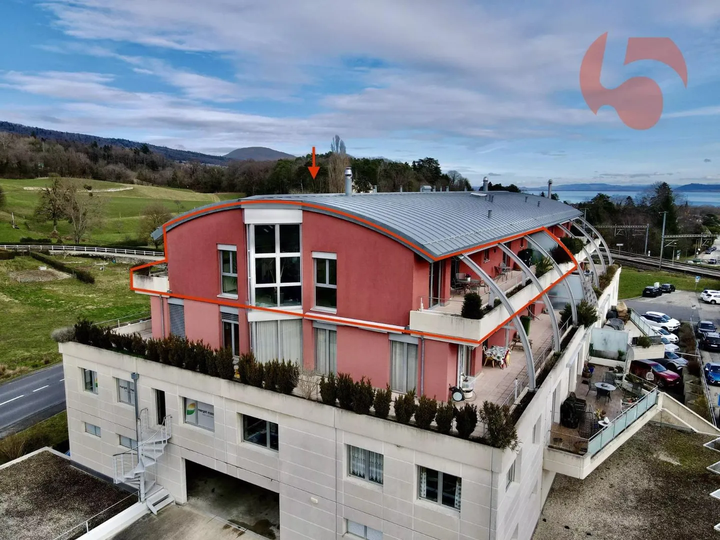 Attico di eccezione con 6,5 stanze e finiture di alta qualità - Foto 12 di 13