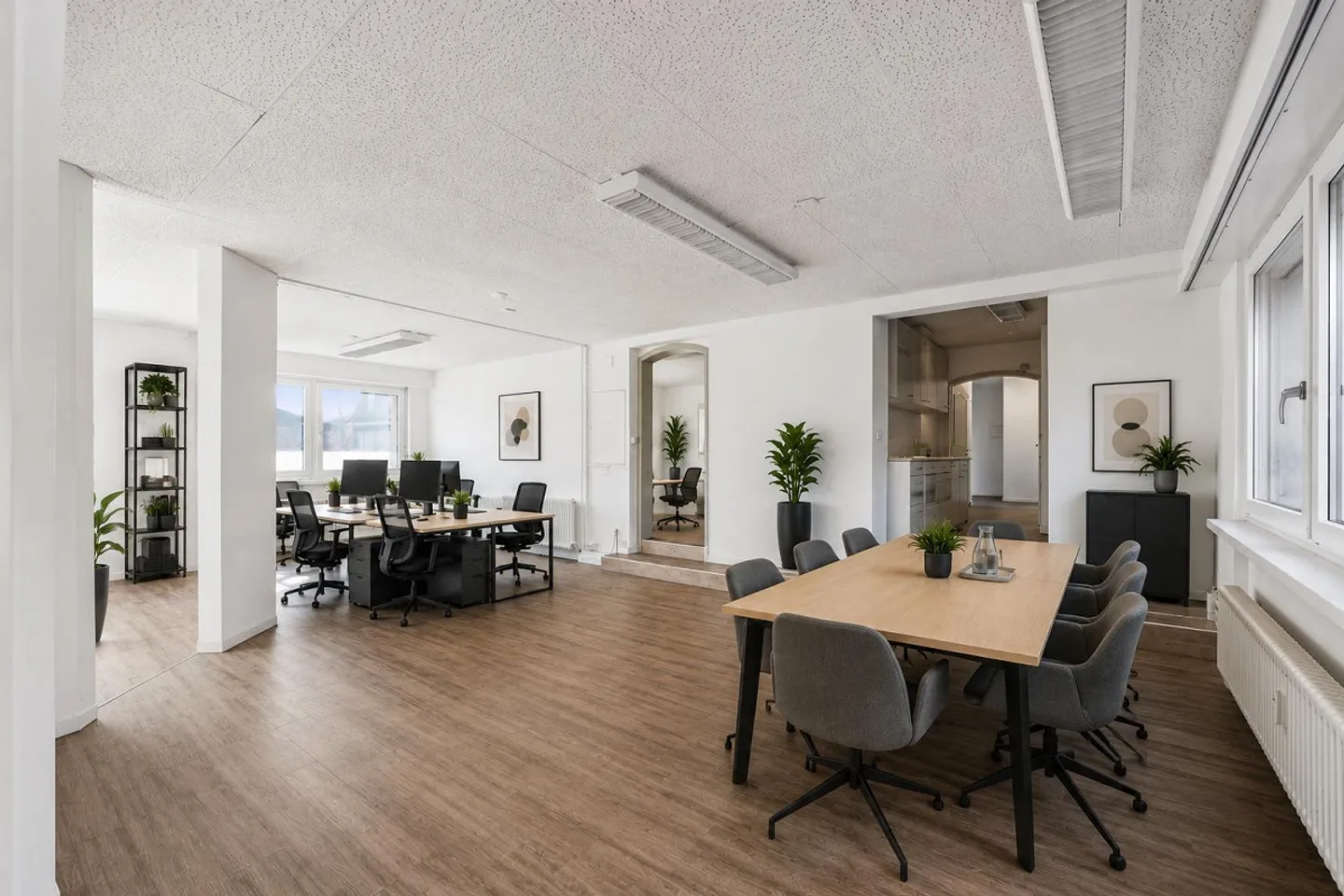 Bezugsbereite Bürofläche im Herzen von Binningen - Foto 1 von 13