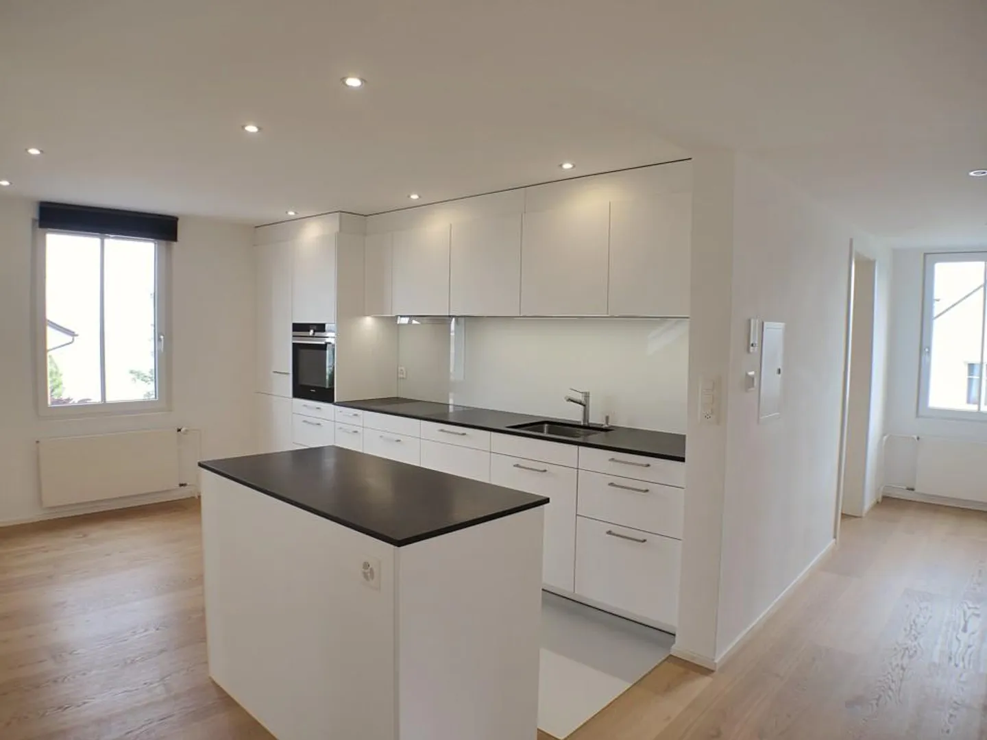 Moderne Dachwohnung mit Seeblick - Foto 2 von 9