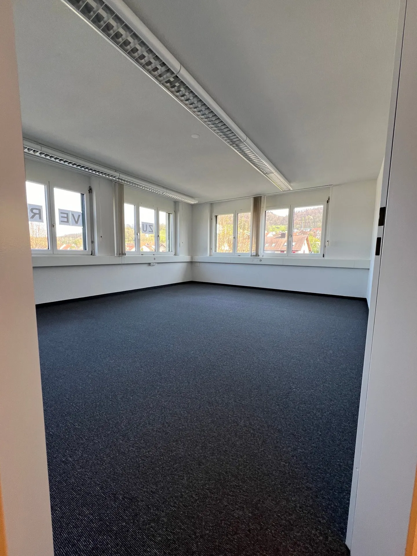 Bright spacious office with lounge, archive and storage room 2nd floor - Photo 11 of 13