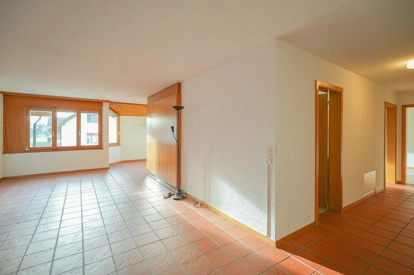 Central + Charmant : Appartement 3,5 pièces avec caractère - Photo 2 sur 13